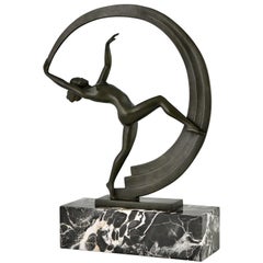 Escultura Art Déco bailarina desnuda con pañuelo Bacchanale de Janle para Max Le Verrier