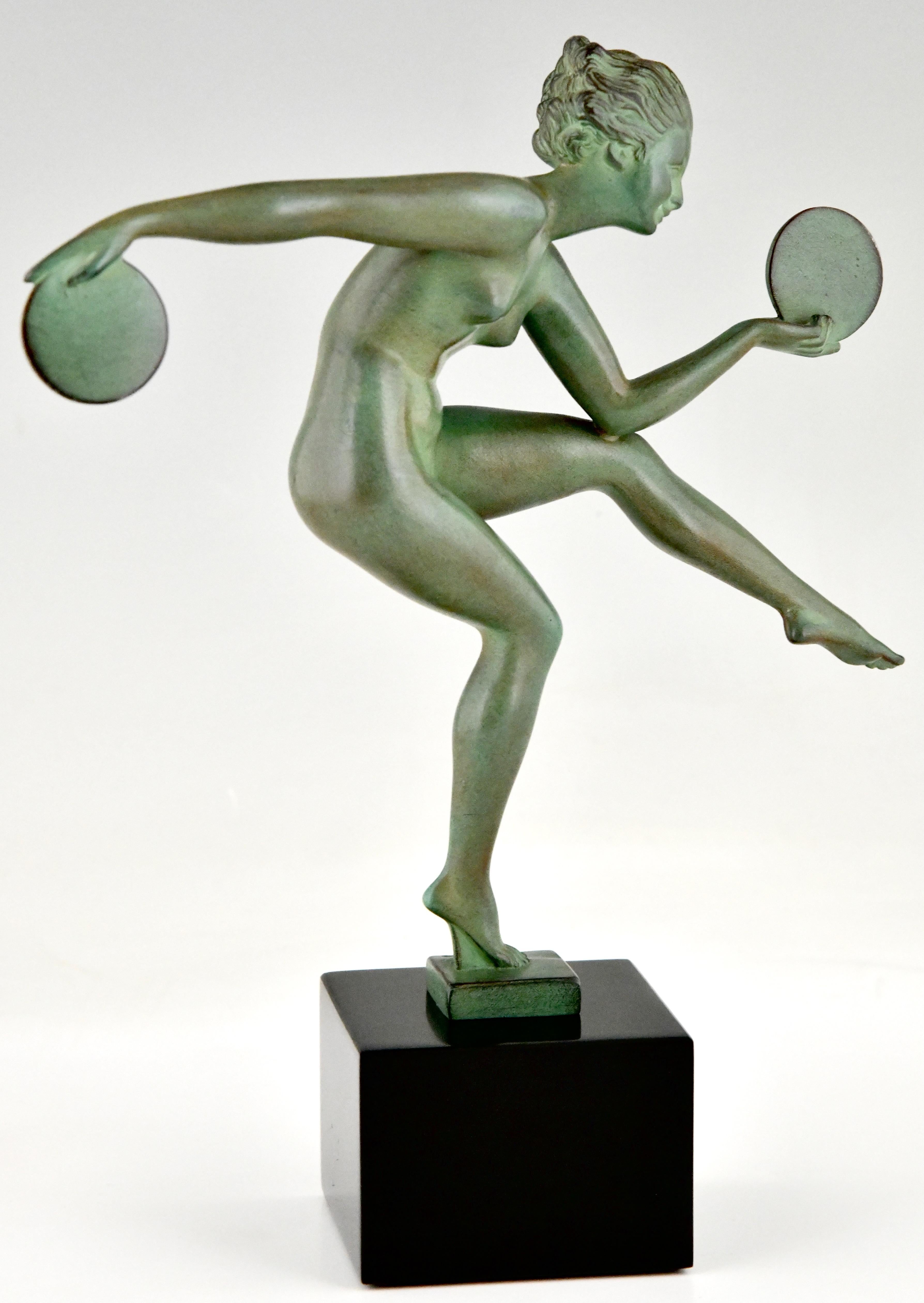 Art Deco Sculpture Nude Disc Dancer by Derenne, France, 1930 In Good Condition In Antwerp, BE