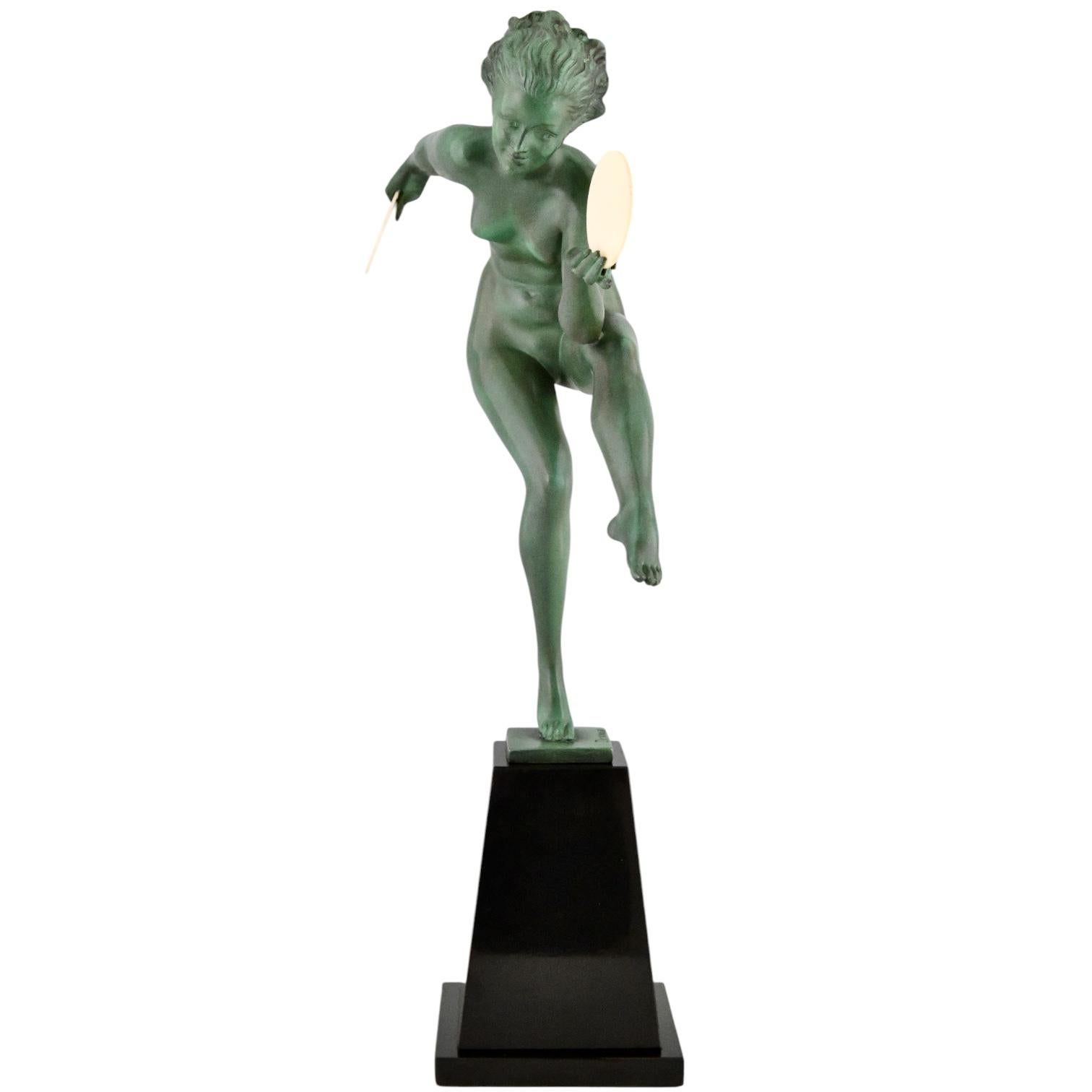 Patinated Art Deco Sculpture Nude Disc Dancer Derenne Marcel Bouraine danse Paienne 1930. For Sale