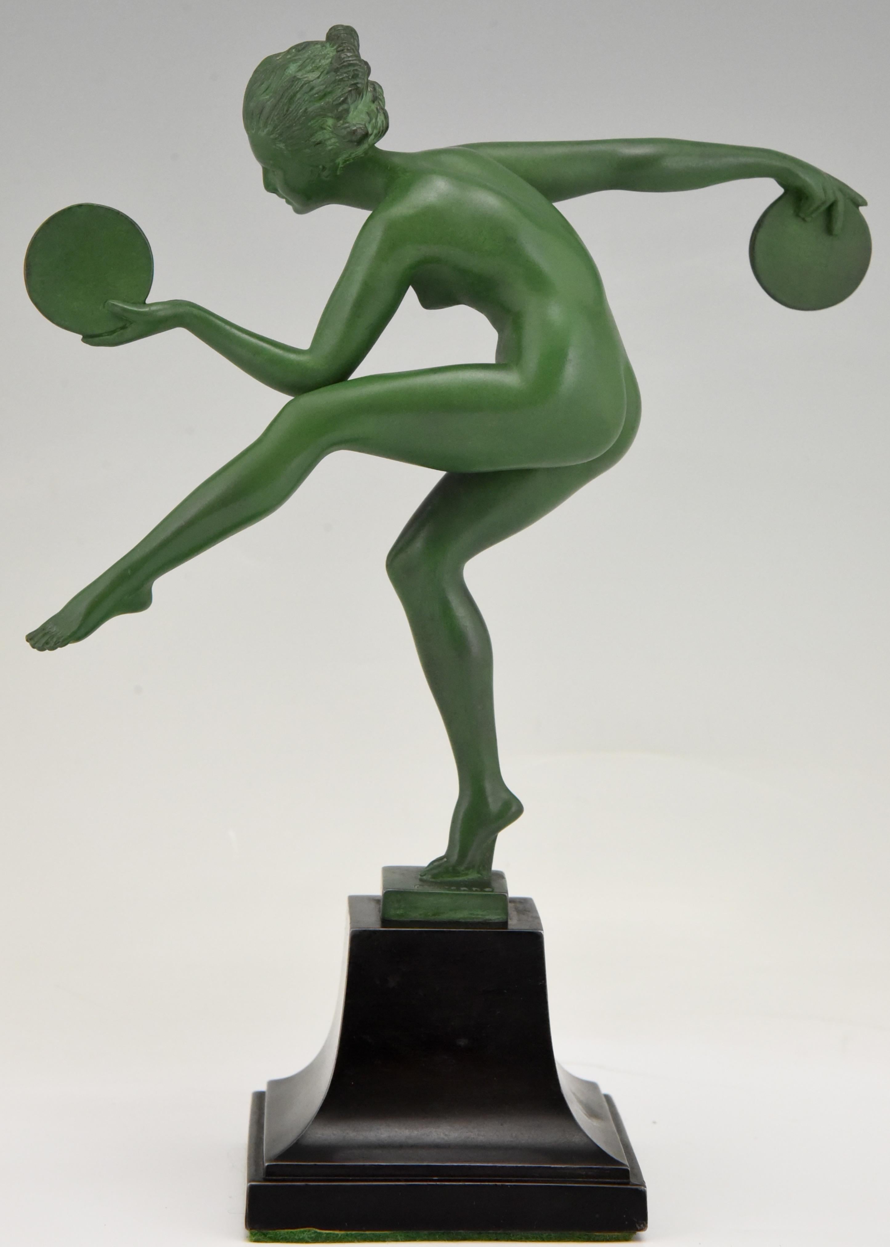 Art Deco Sculpture Nude Disc Dancer Derenne, Marcel Bouraine, France, 1930 In Good Condition In Antwerp, BE