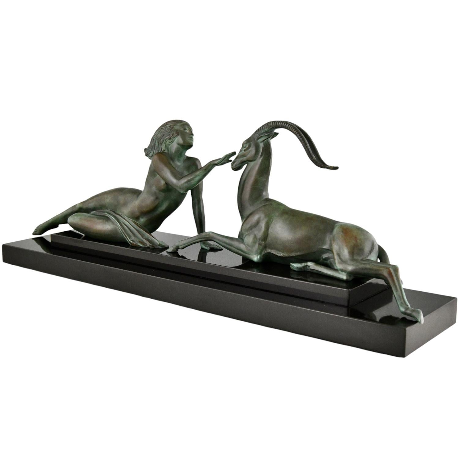 Français Sculpture Art déco nue et gazelle séduction Fayral P. Le Faguays original 1930