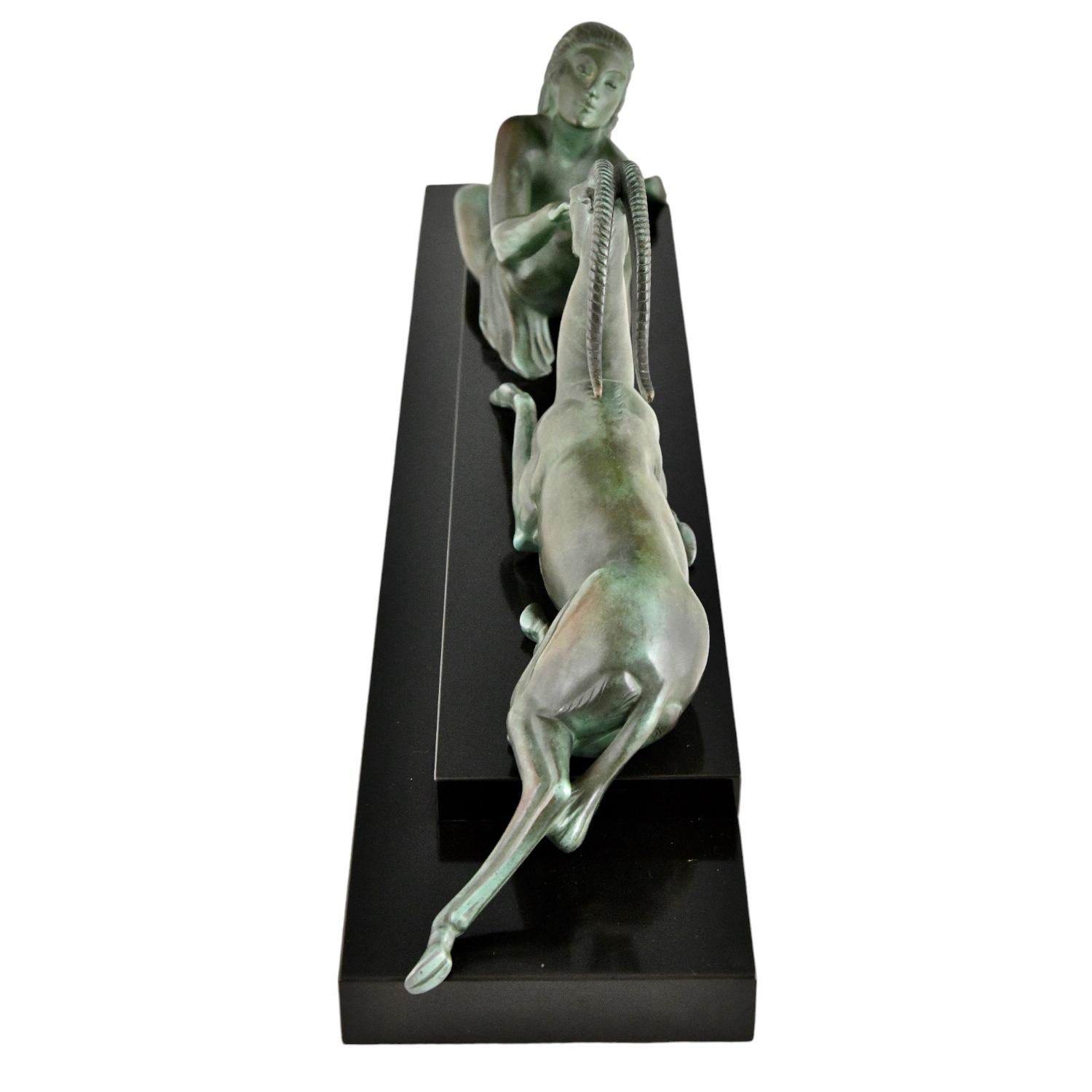 Patiné Sculpture Art déco nue et gazelle séduction Fayral P. Le Faguays original 1930