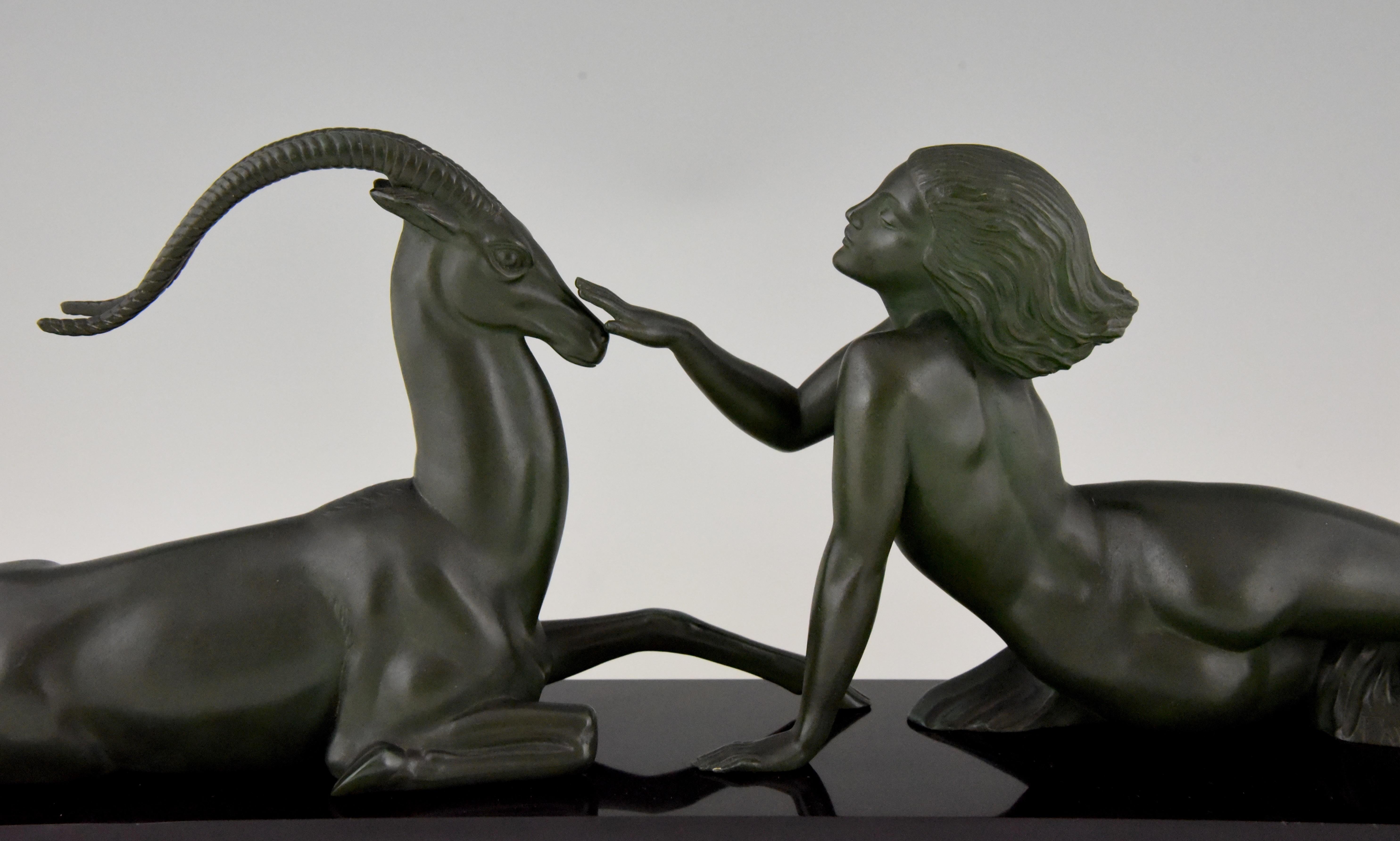 Sculpture Art déco Nu avec séduction gazelle de Fayral Pierre Le Faguays 5