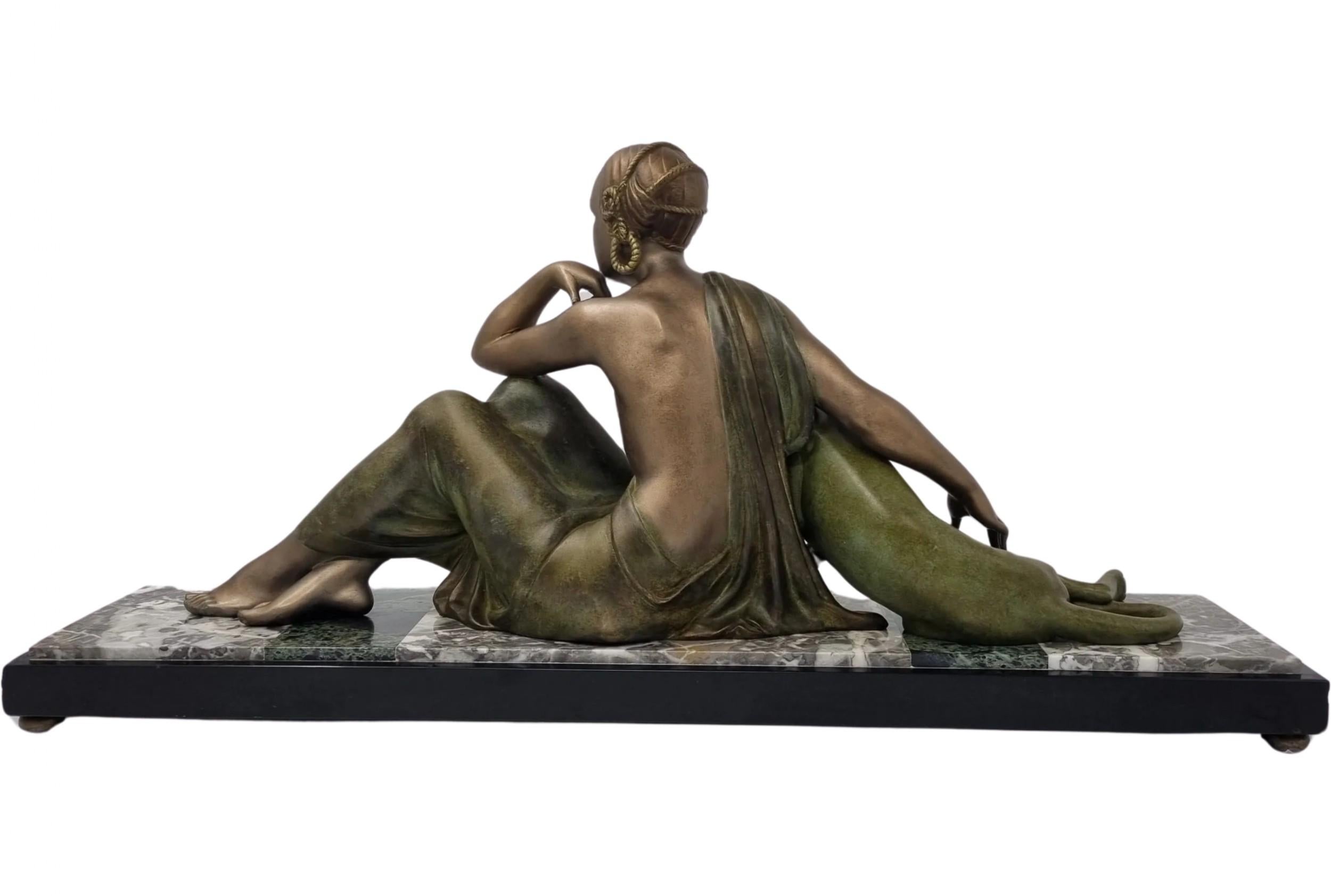 Art-Deco-Skulptur Akt mit Panther von Godard, um 1920 (Frühes 20. Jahrhundert)