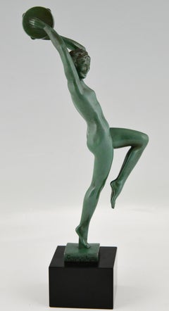 Art-Déco-Skulptur Akt mit Tambourine von Raymonde Guerbe, Frankreich 1930