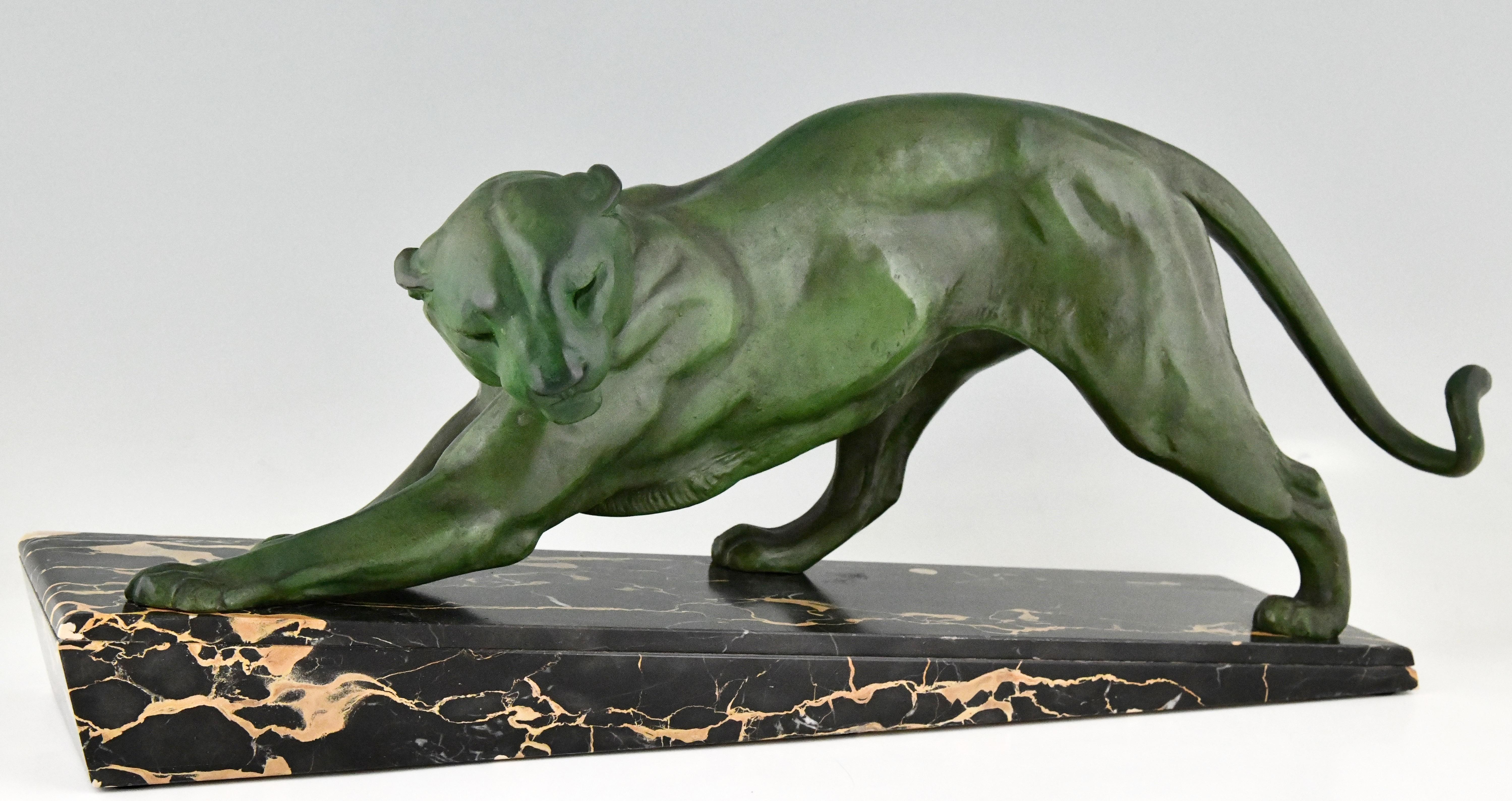French Art Deco Sculpture of a Panther by Plagnet, France, 1930