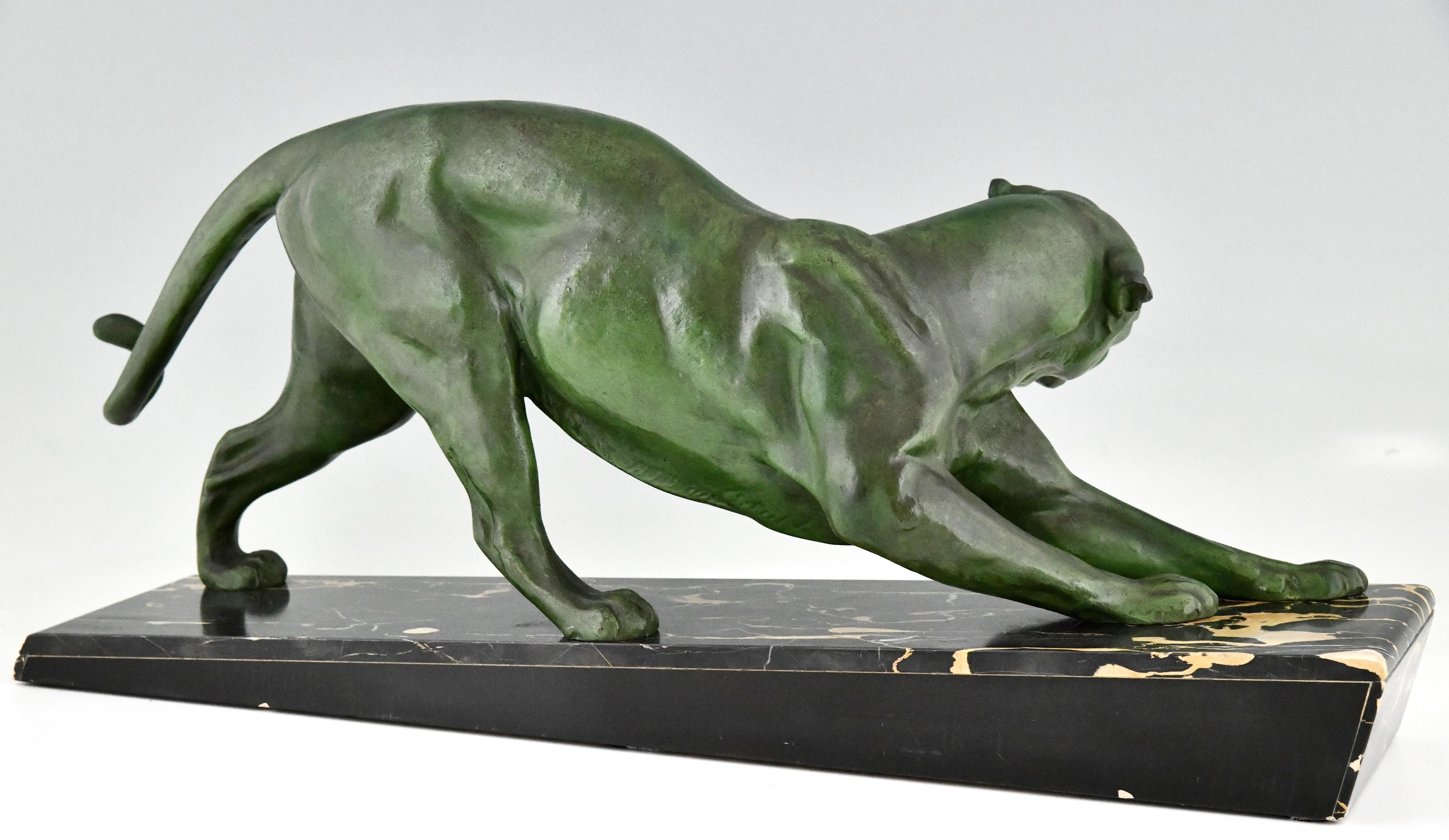 Mid-20th Century Art Deco Sculpture of a Panther by Plagnet, France, 1930