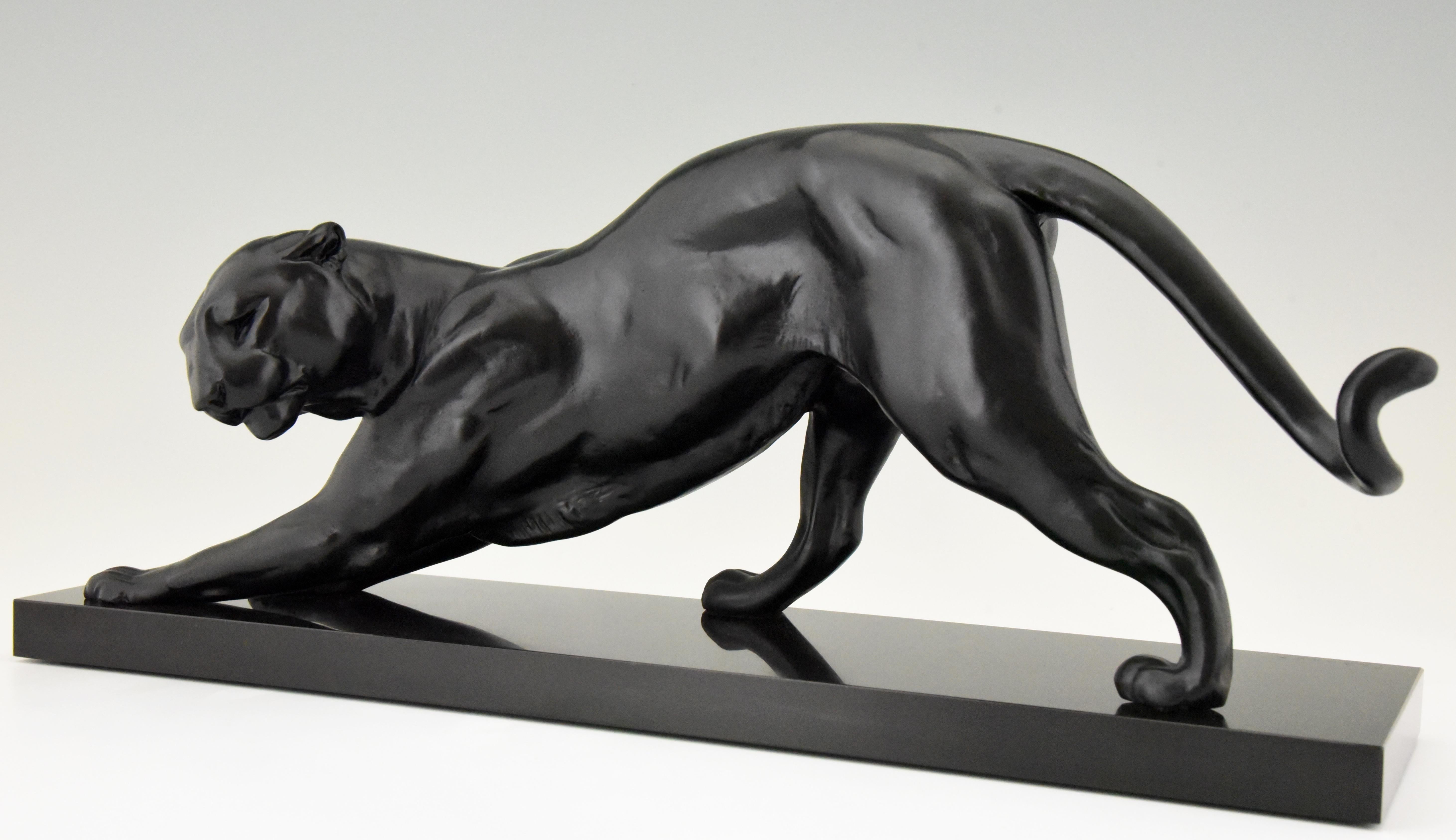 Art Deco Sculpture of a Black Panther Plagnet, France, 1930 In Good Condition In Antwerp, BE