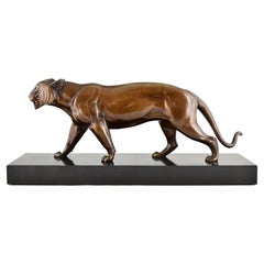 Art Deco Sculpture of a bronze Panther Signed by Irenee Rochard France 1930