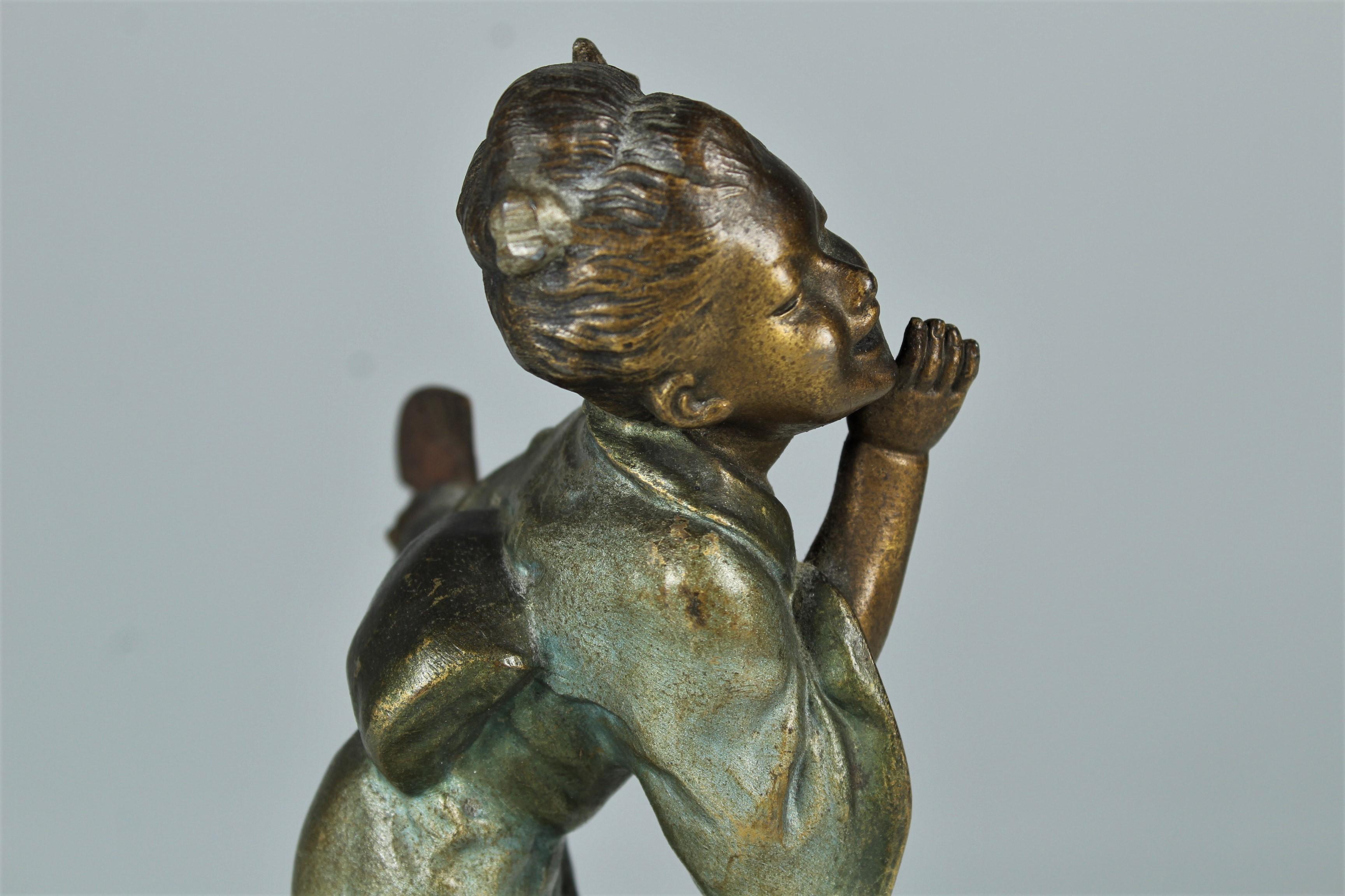 Mid-20th Century Art Deco Sculpture of a Chinese Girl, Geisha, Signed Géo Maxim For Sale