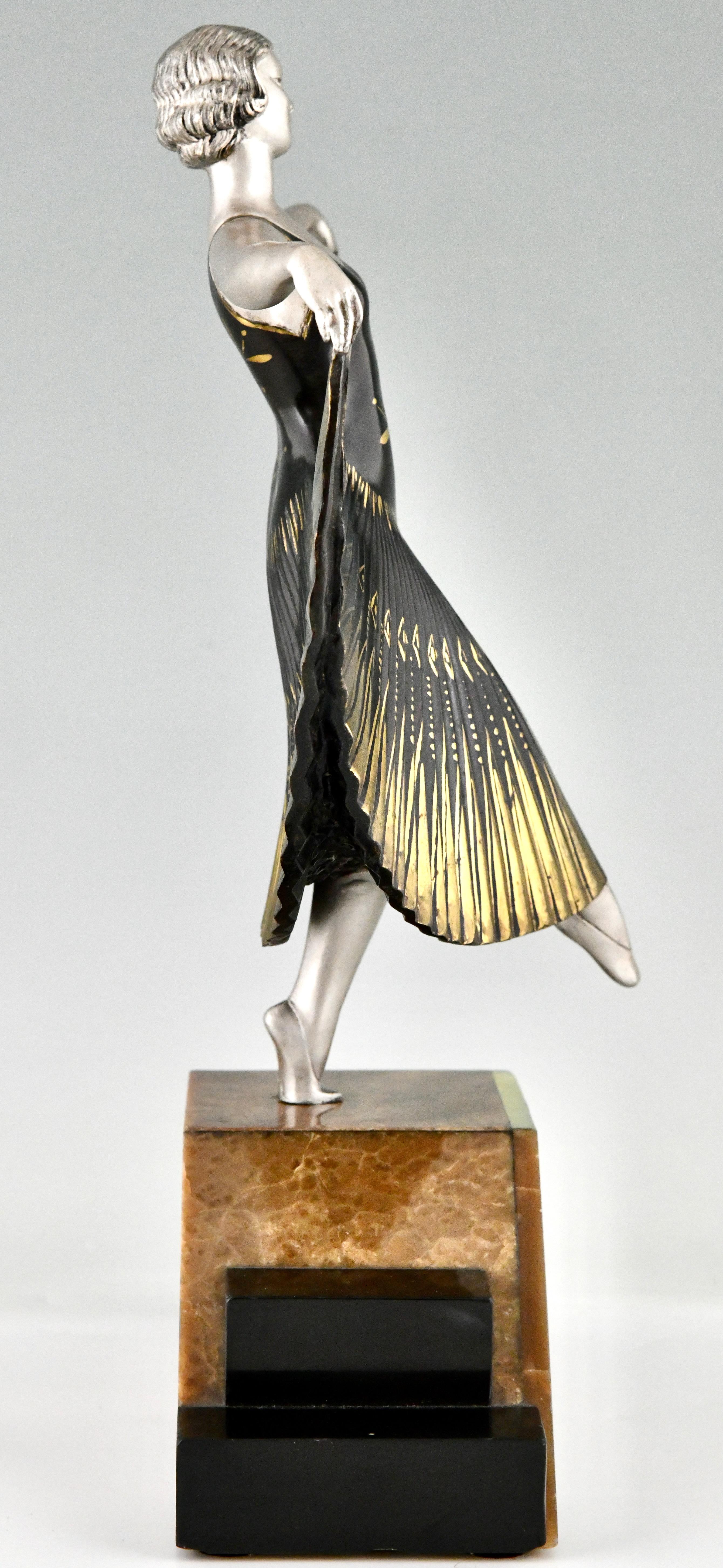 Escultura Art Déco de una bailarina firmada por Andre Gilbert en Bueno Estado en Antwerp, BE