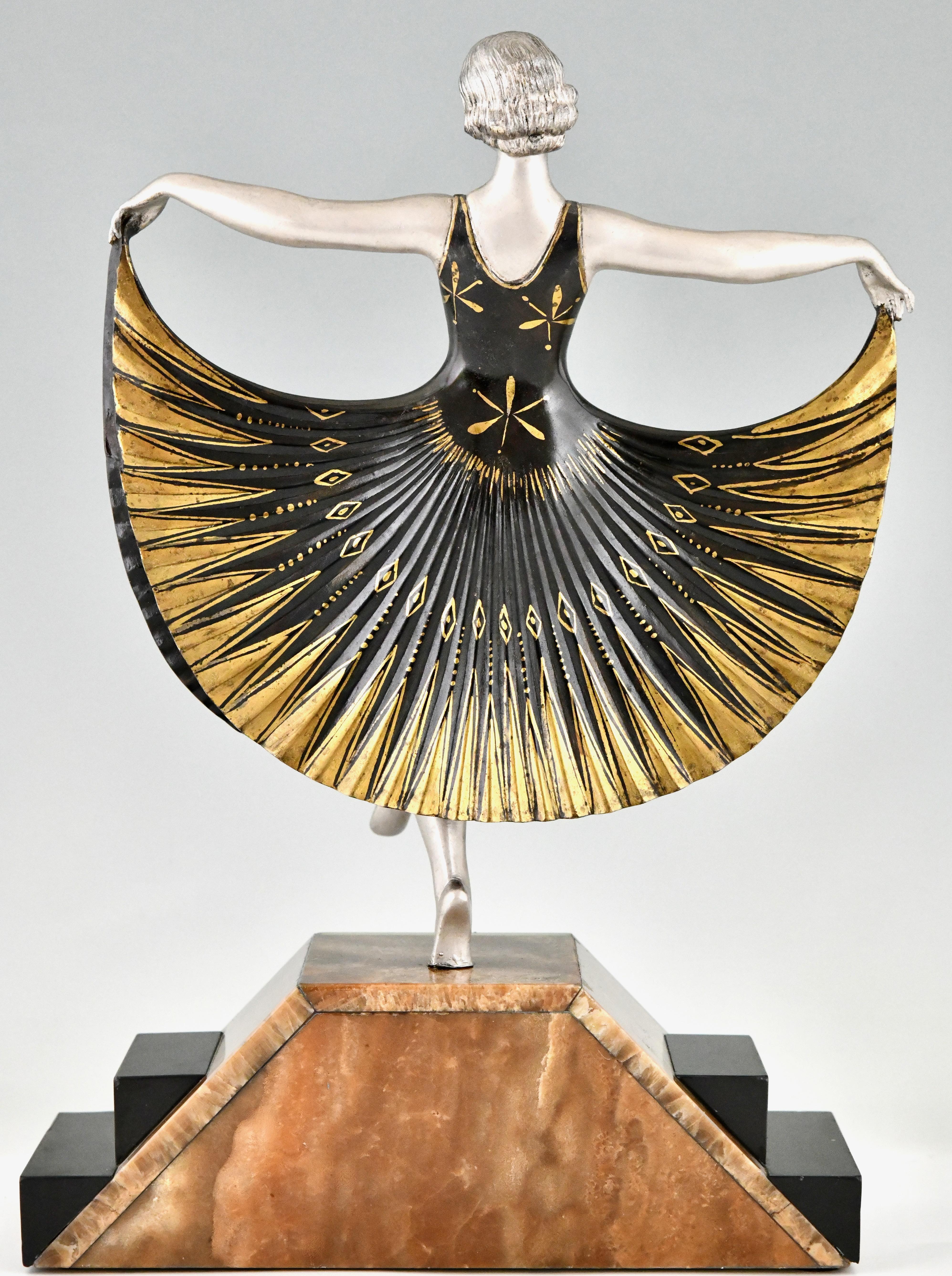 Escultura Art Déco de una bailarina firmada por Andre Gilbert mediados del siglo XX