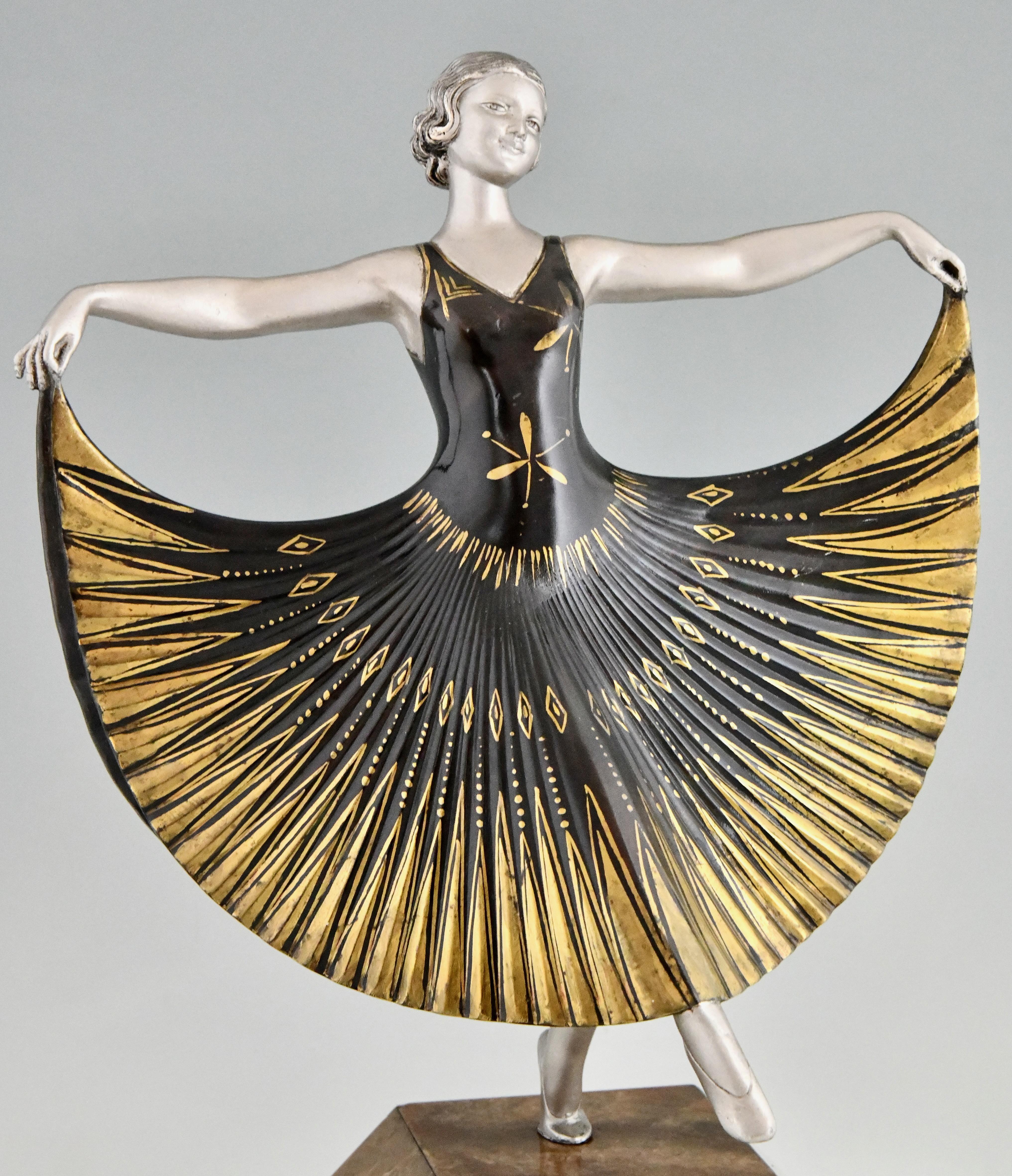 Escultura Art Déco de una bailarina firmada por Andre Gilbert 2
