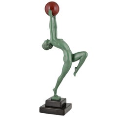 Art Deco sculpture of a dancer with ball JEU signed by Max Le Verrier 1930