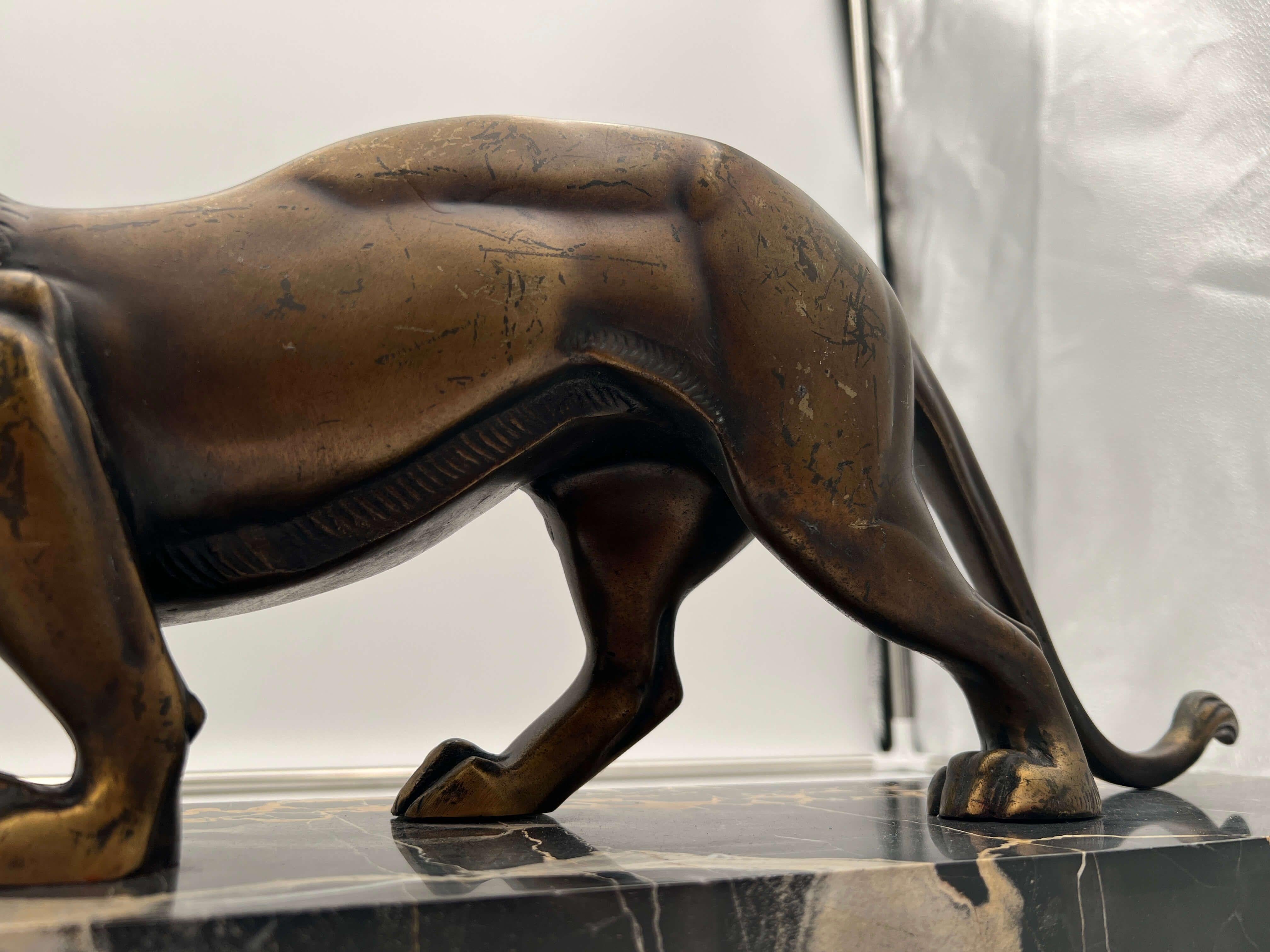 Art Deco Sculpture of a Panther, Bronze Cast, Marble, France circa 1930 For Sale 9