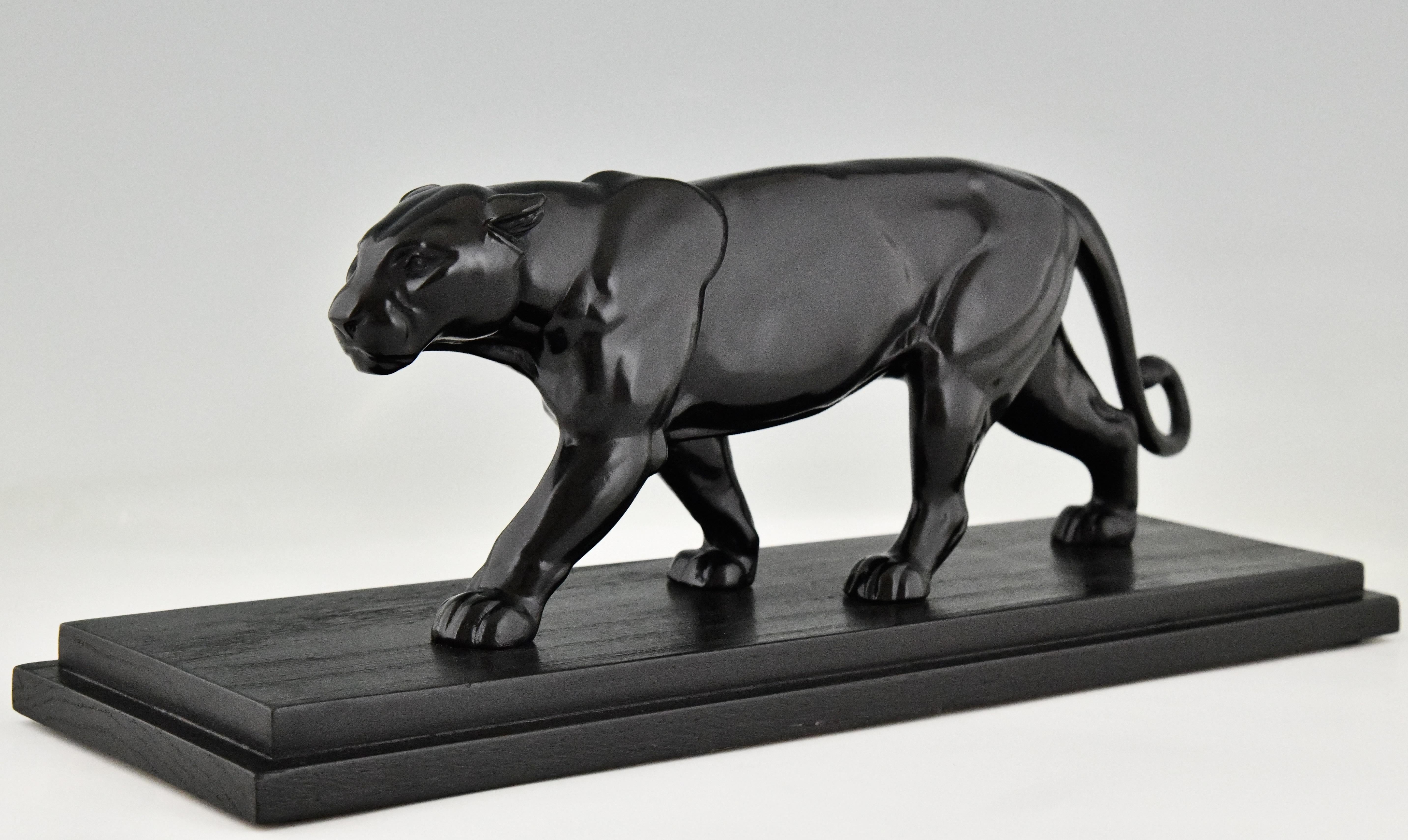 French Art Deco Sculpture of a Panther by Alexandre Ouline, France 1930