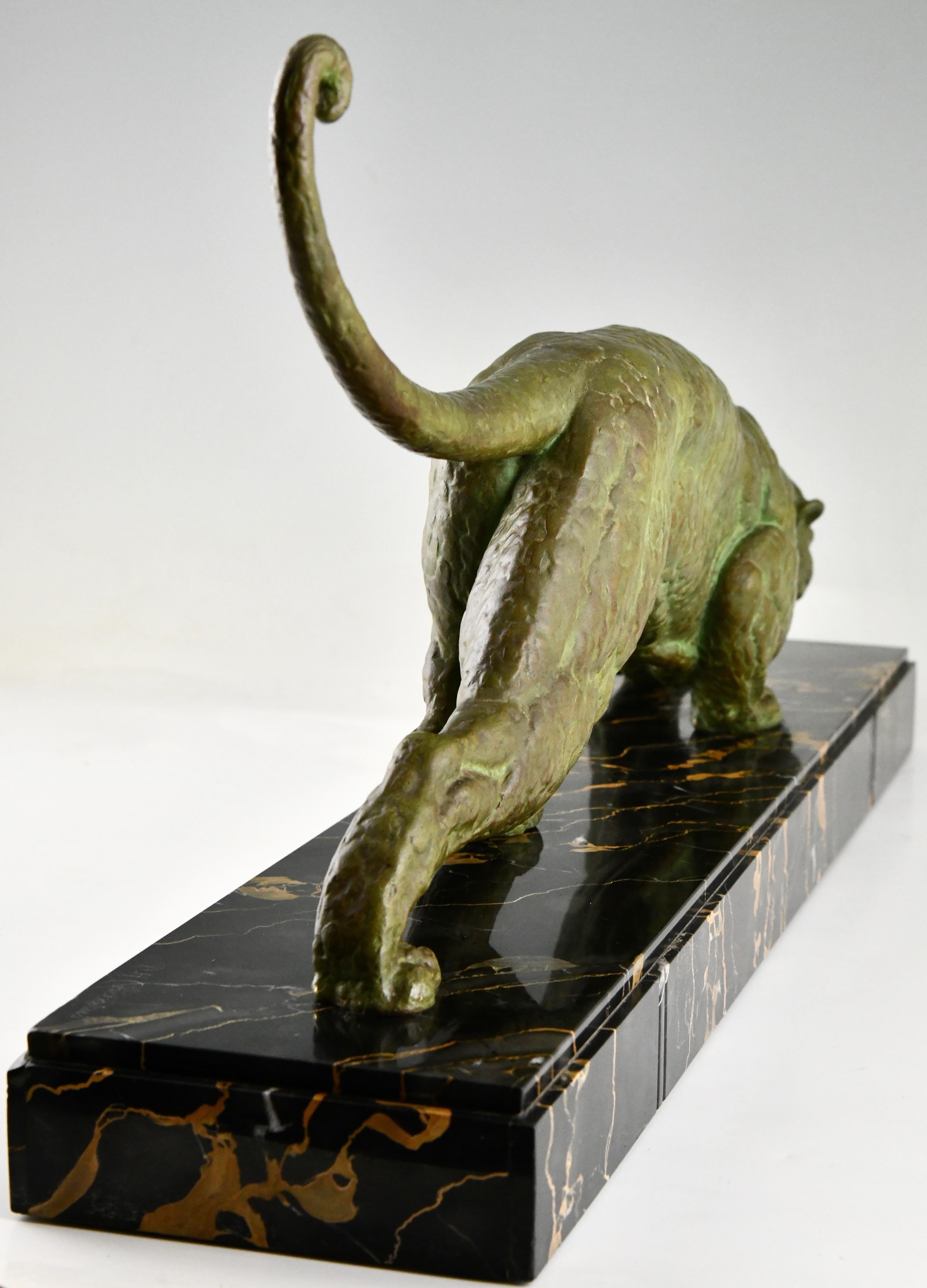 Art-Déco-Skulptur eines Panthers aus Demetre Chiparus, Frankreich 1930 (Metall) im Angebot