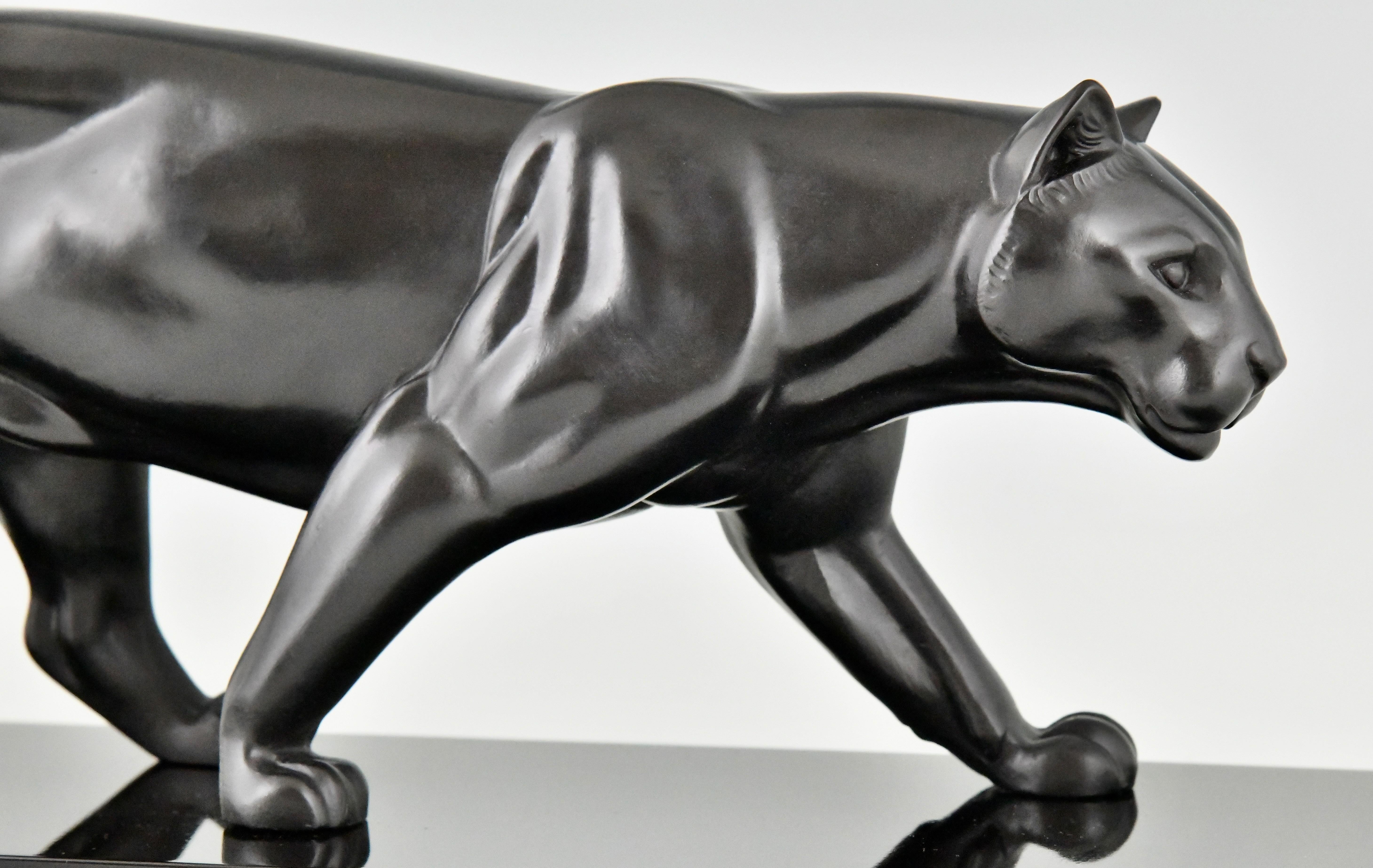 Art Deco sculpture of a panther by M. Leducq, France 1930 4
