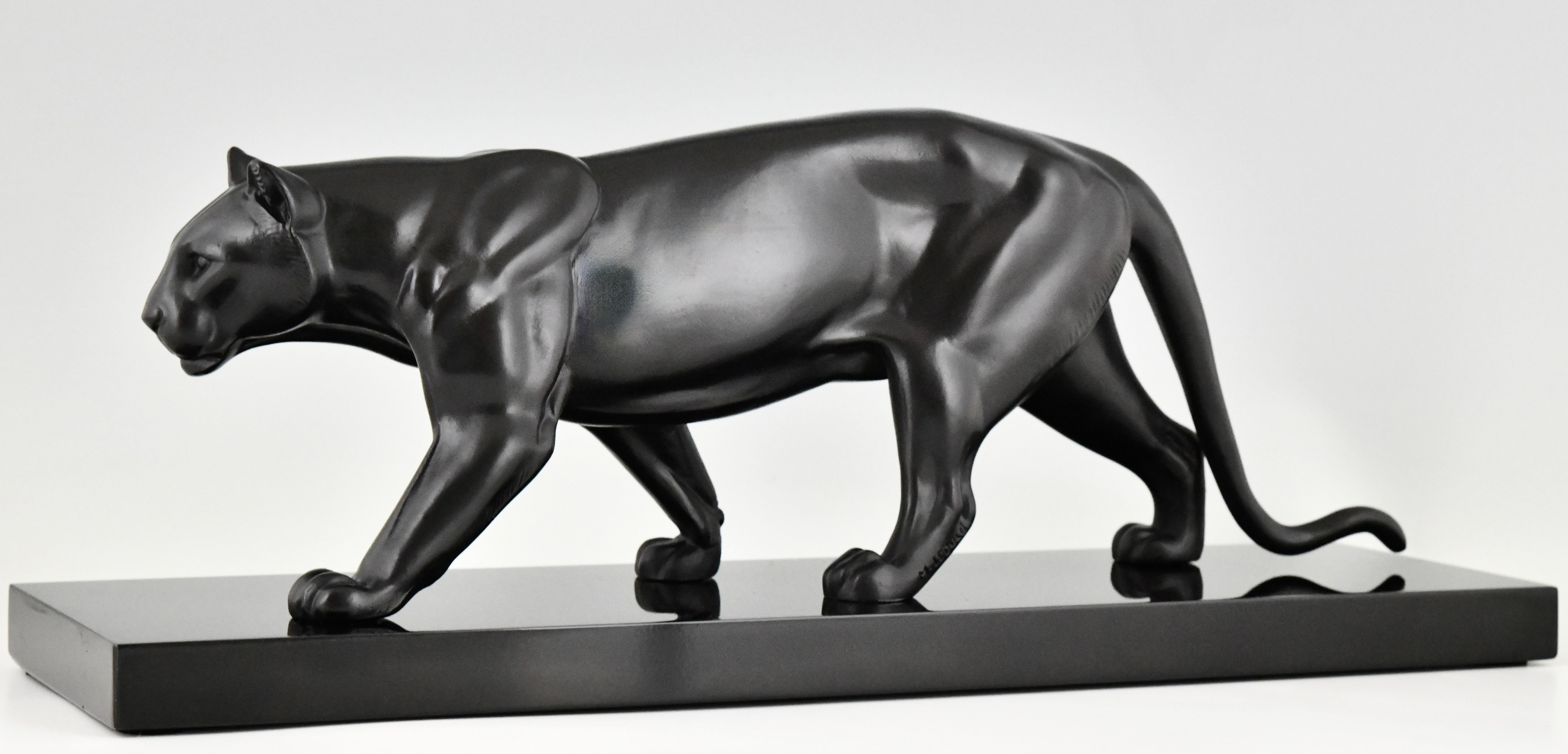 Mid-20th Century Art Deco sculpture of a panther by M. Leducq, France 1930