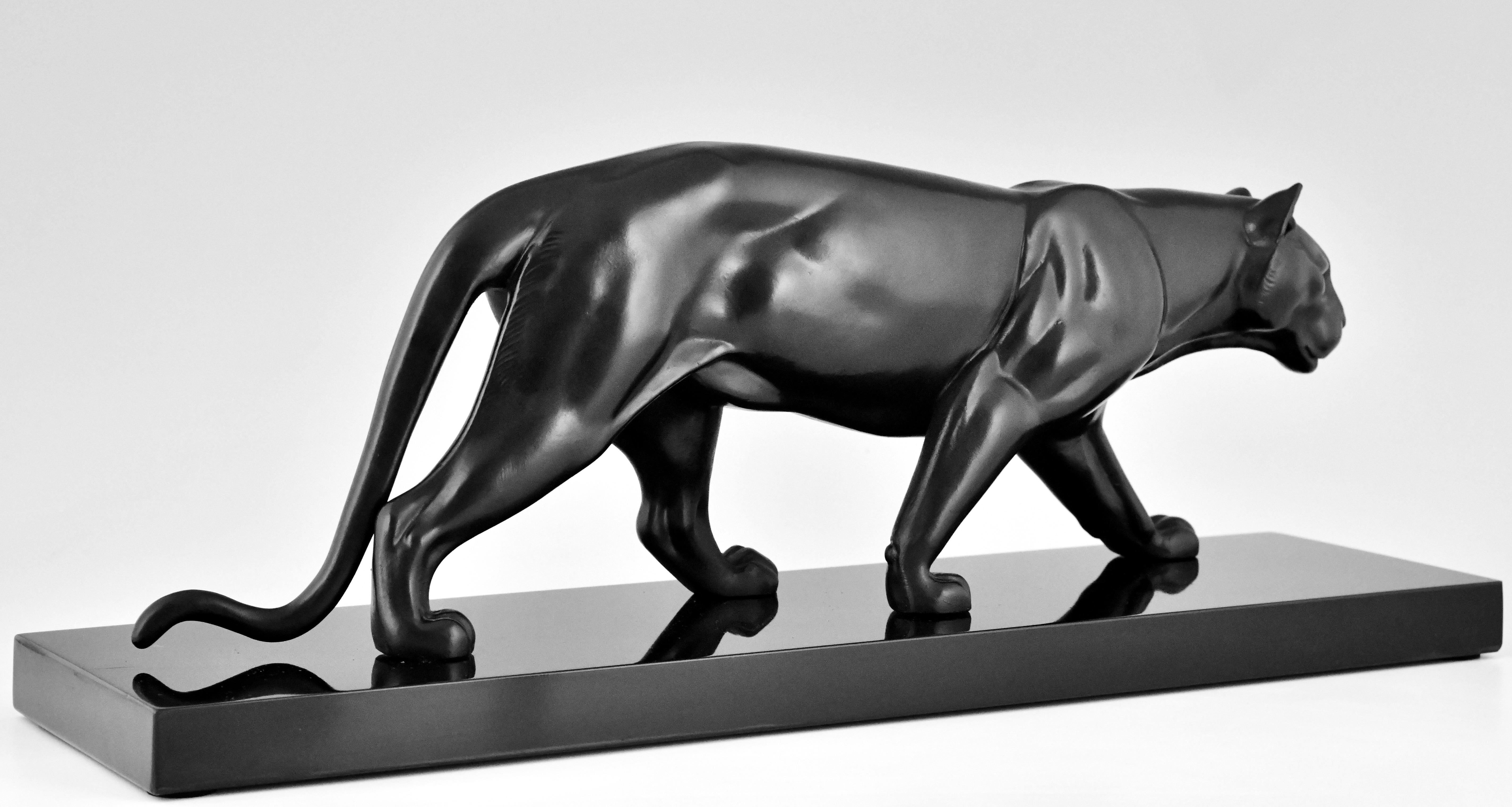 Art Deco sculpture of a panther by M. Leducq, France 1930 3