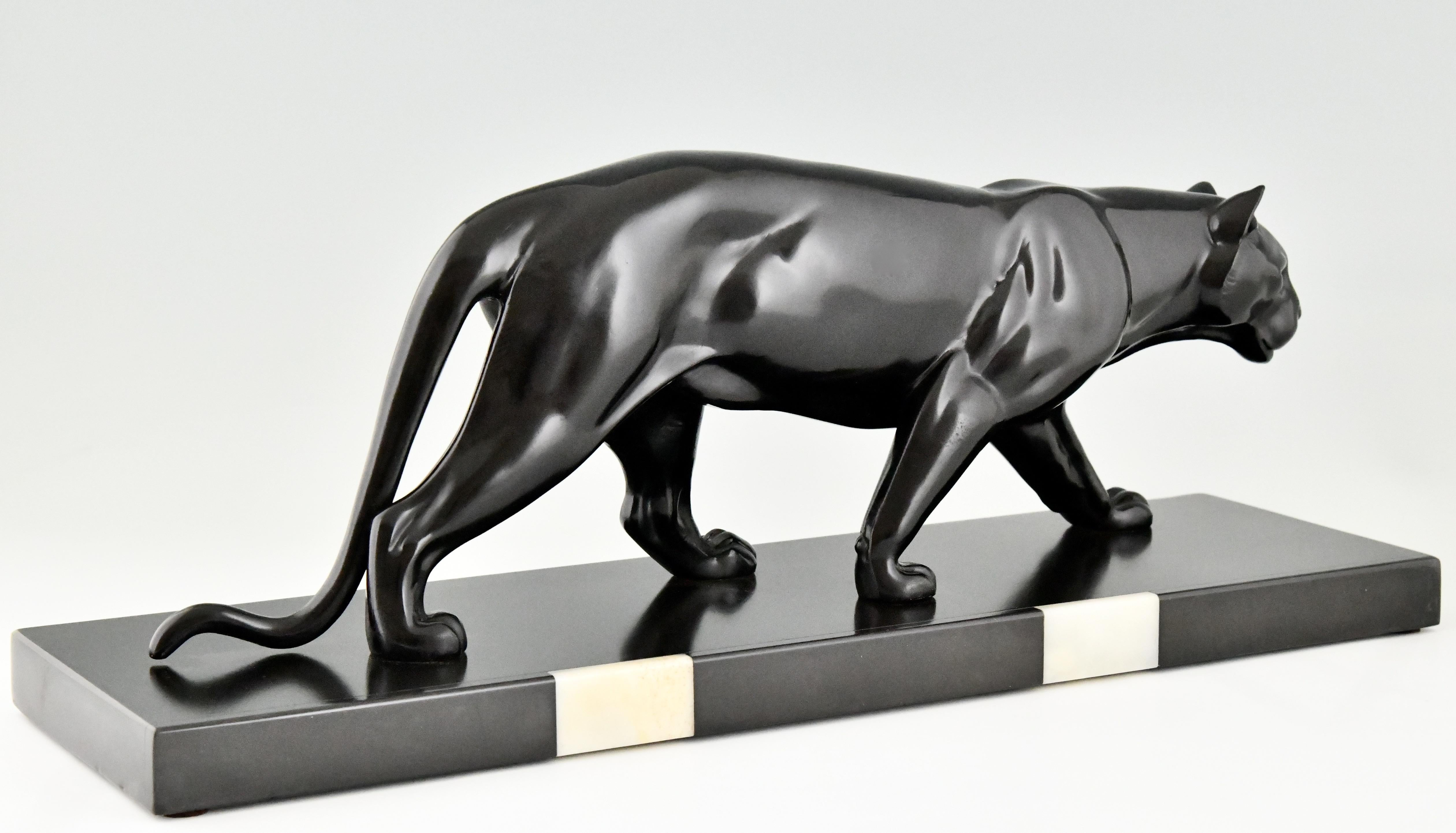 Art Deco Sculpture of a Panther by M. Leducq on Marble Base, France 1930 2