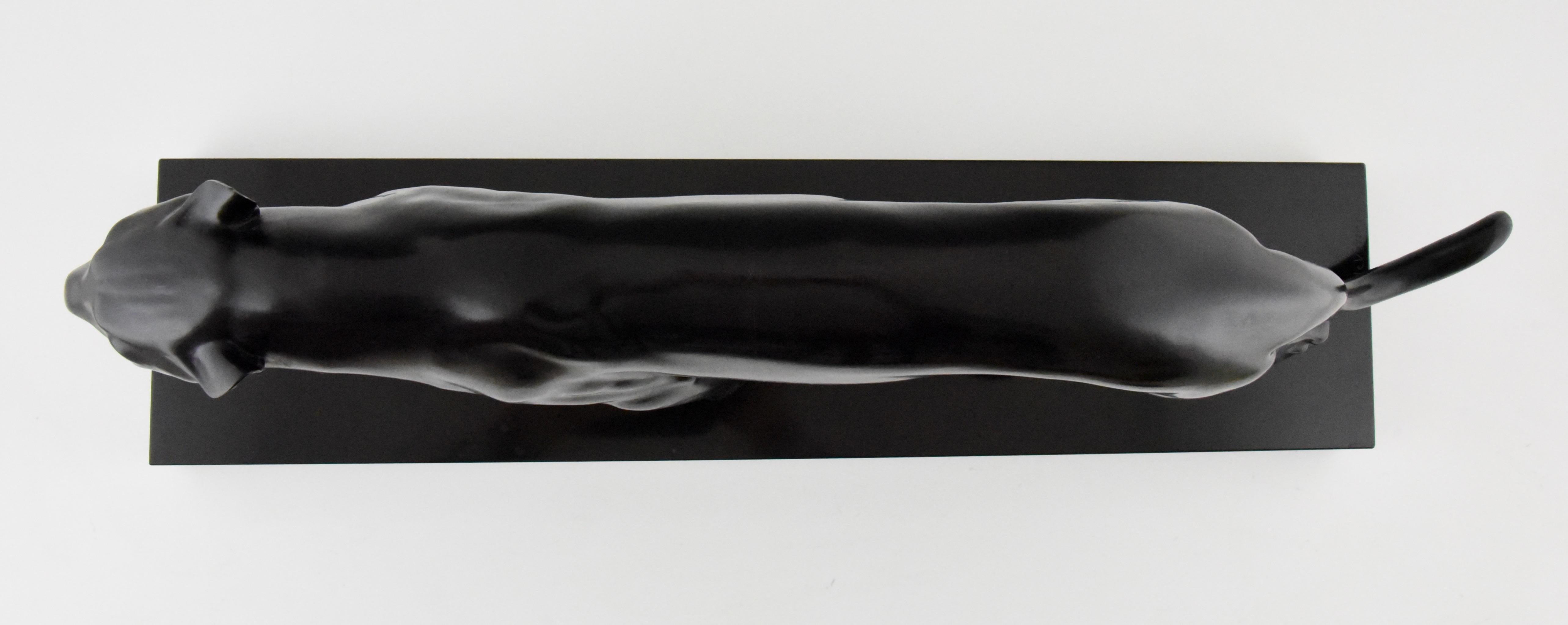 Sculpture Art Déco d'une panthère Max Le Verrier:: 1930 2