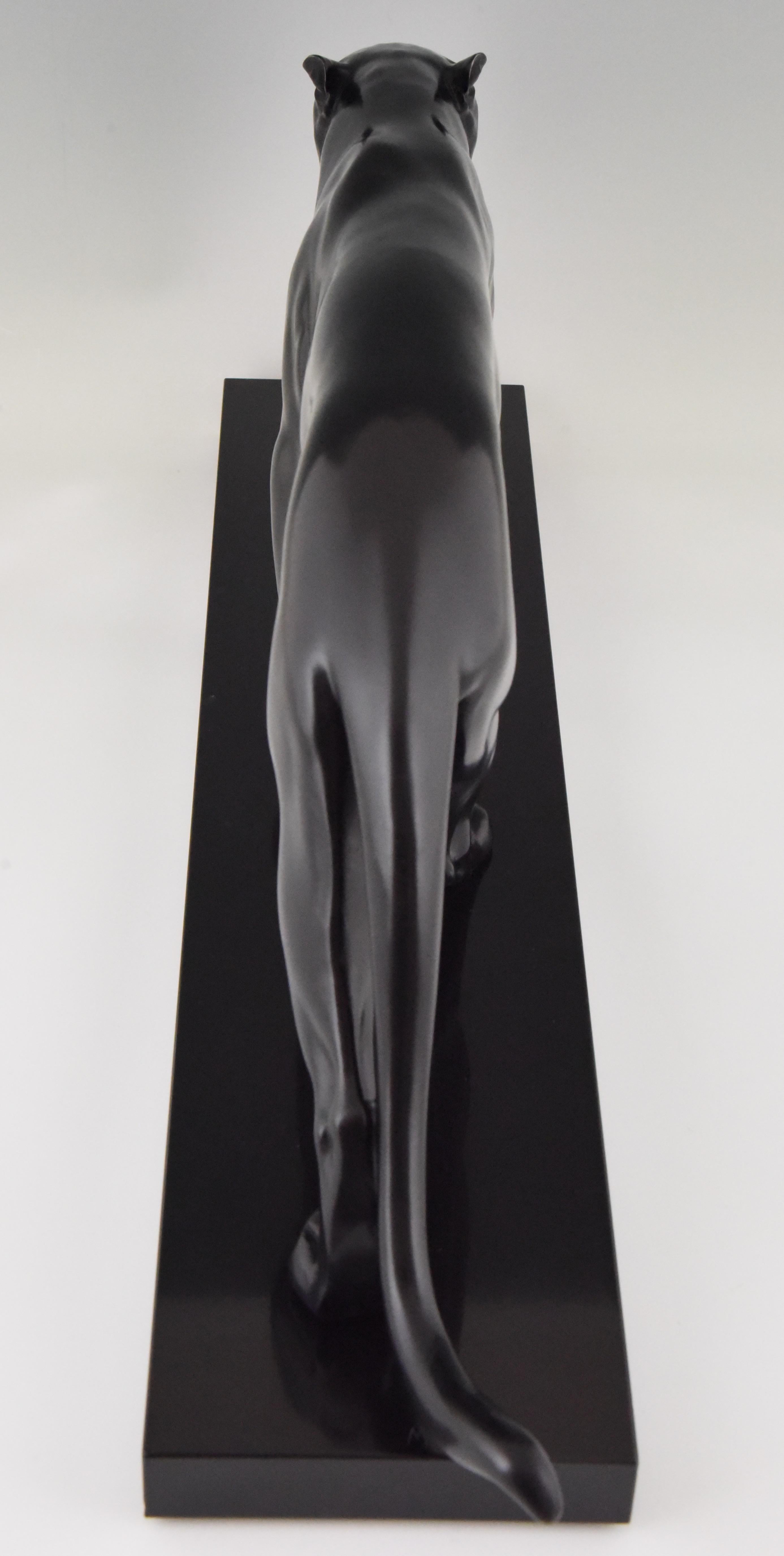 20ième siècle Sculpture Art Déco d'une panthère Max Le Verrier:: 1930