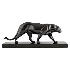 Art Deco sculpture of a walking panther signed by Rulas, France 1930.