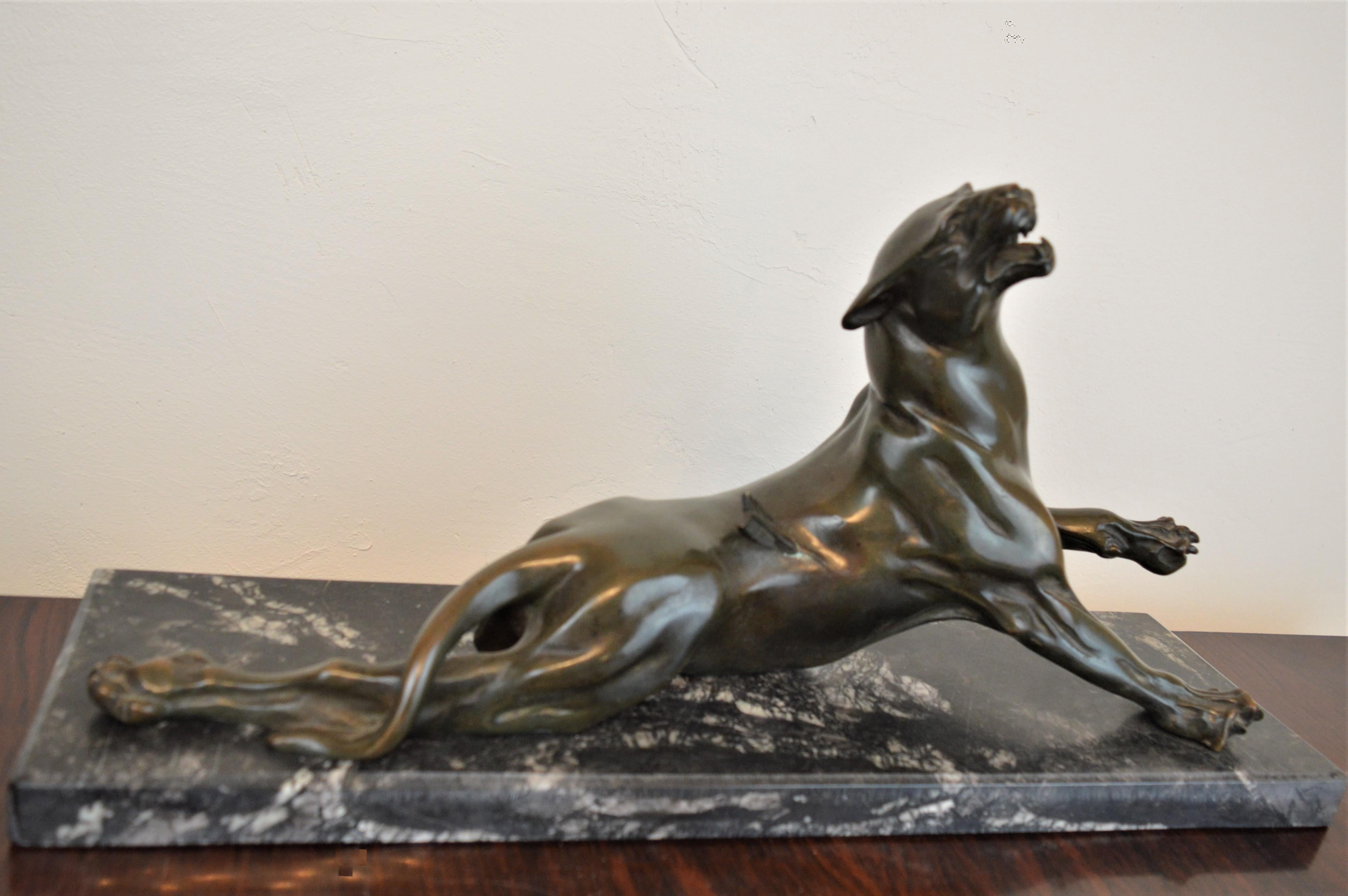 Art Deco Sculpture of a Wounded Panther in Bronze 5