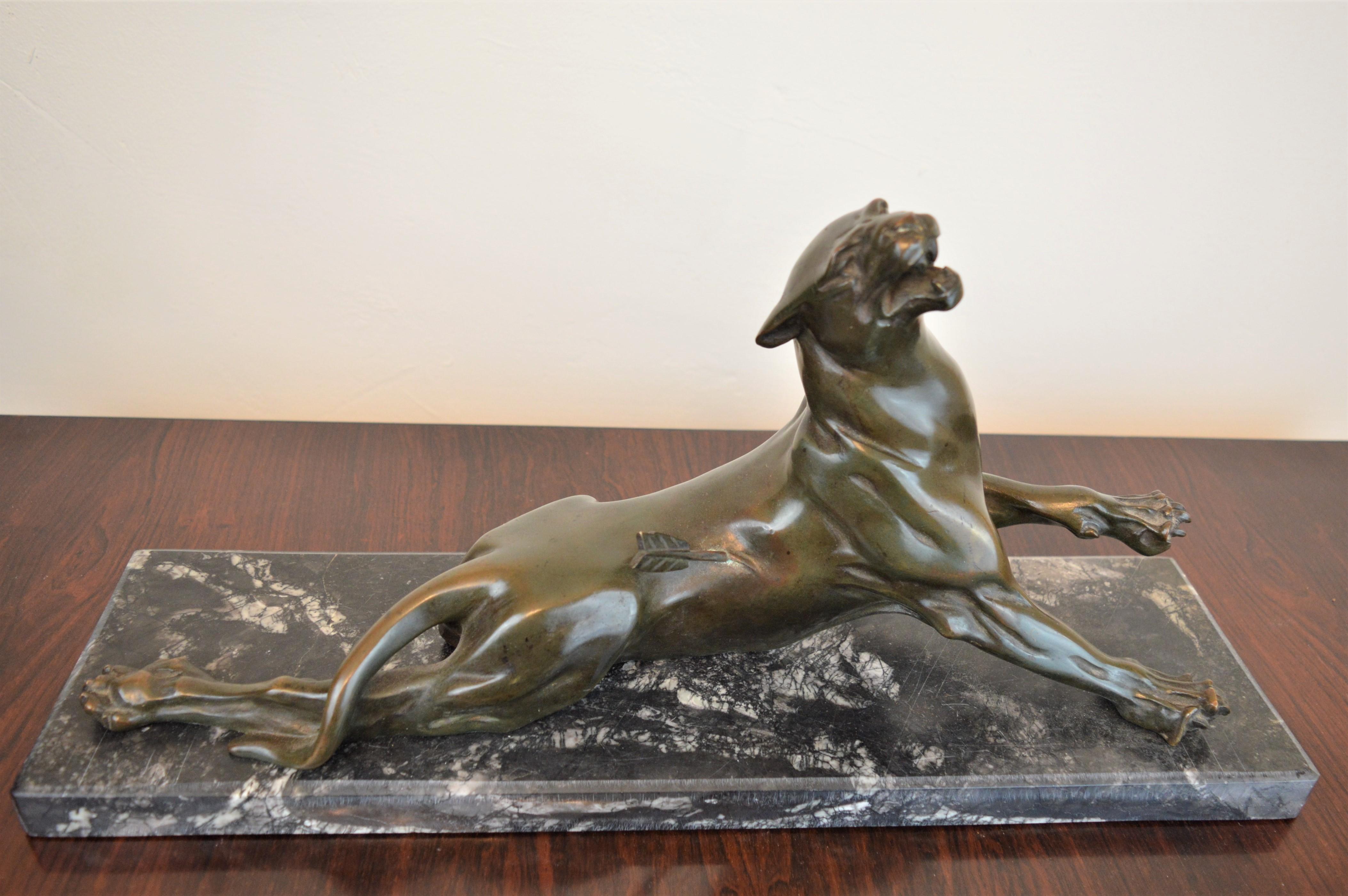 French Art Deco Sculpture of a Wounded Panther in Bronze