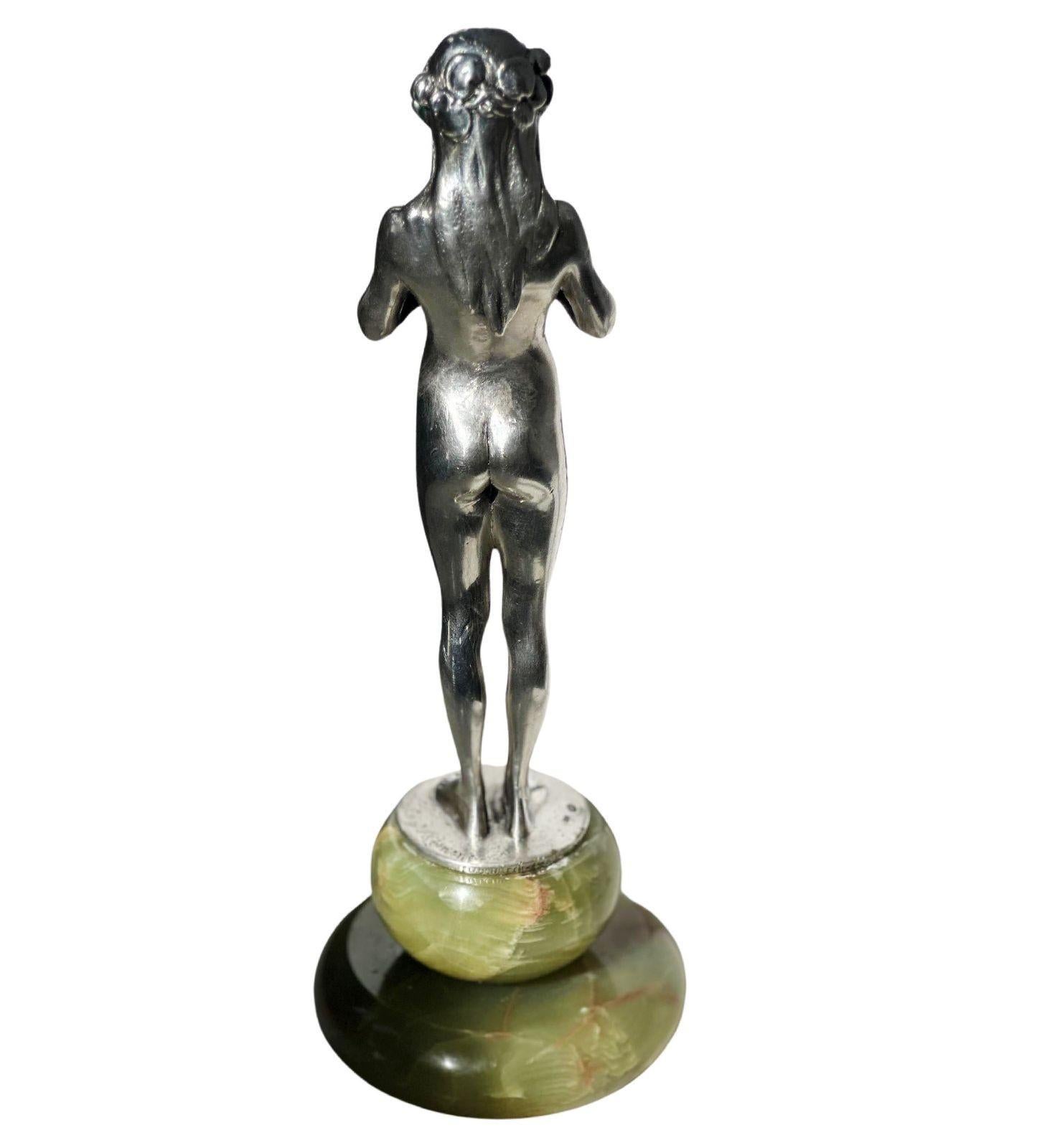 Tedesco Scultura Art Deco di ragazza e rana di Eugene Wagner in vendita