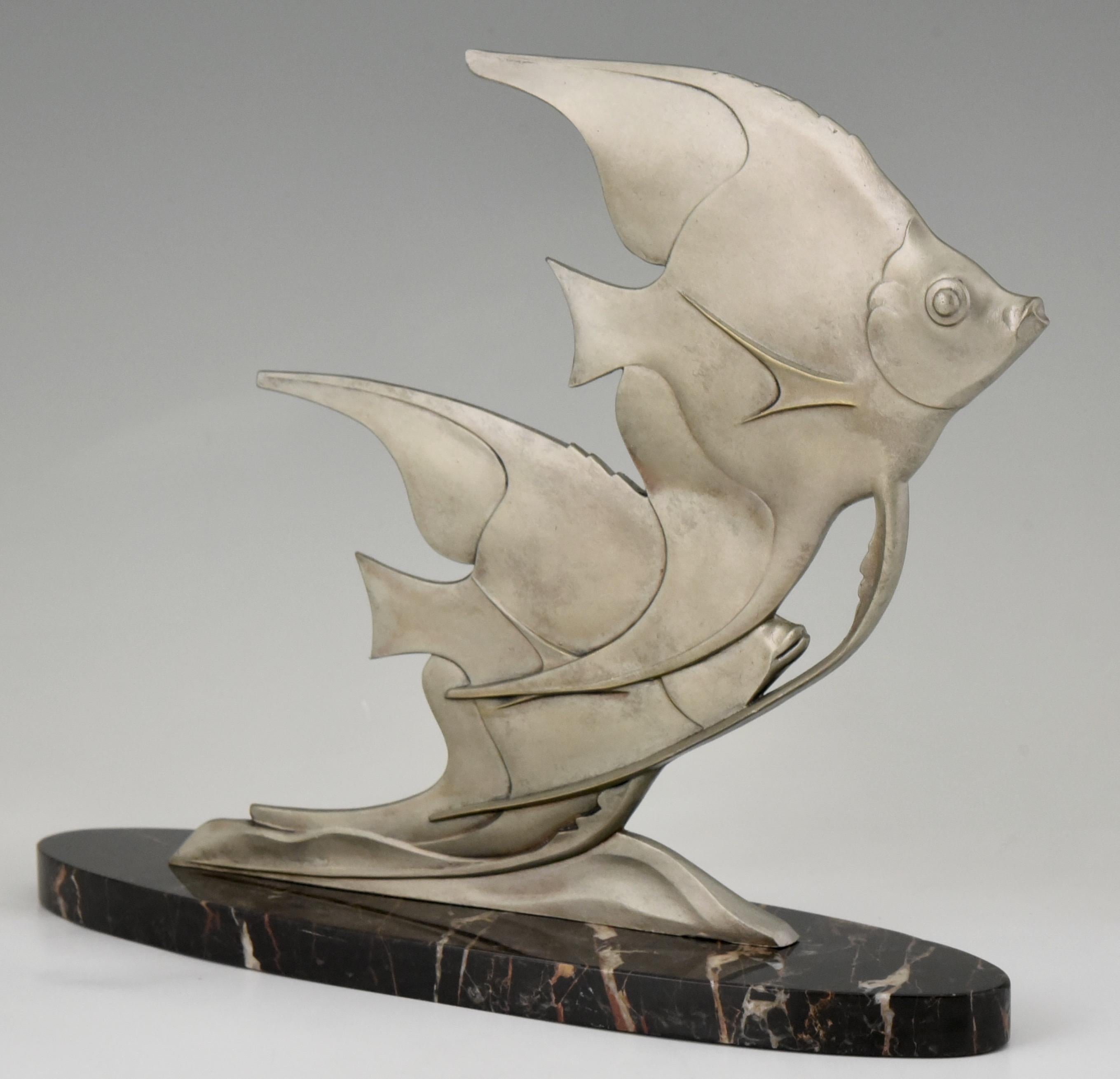 Art Deco Sculpture of Two Angelfish M. Font, France, 1930 In Good Condition In Antwerp, BE