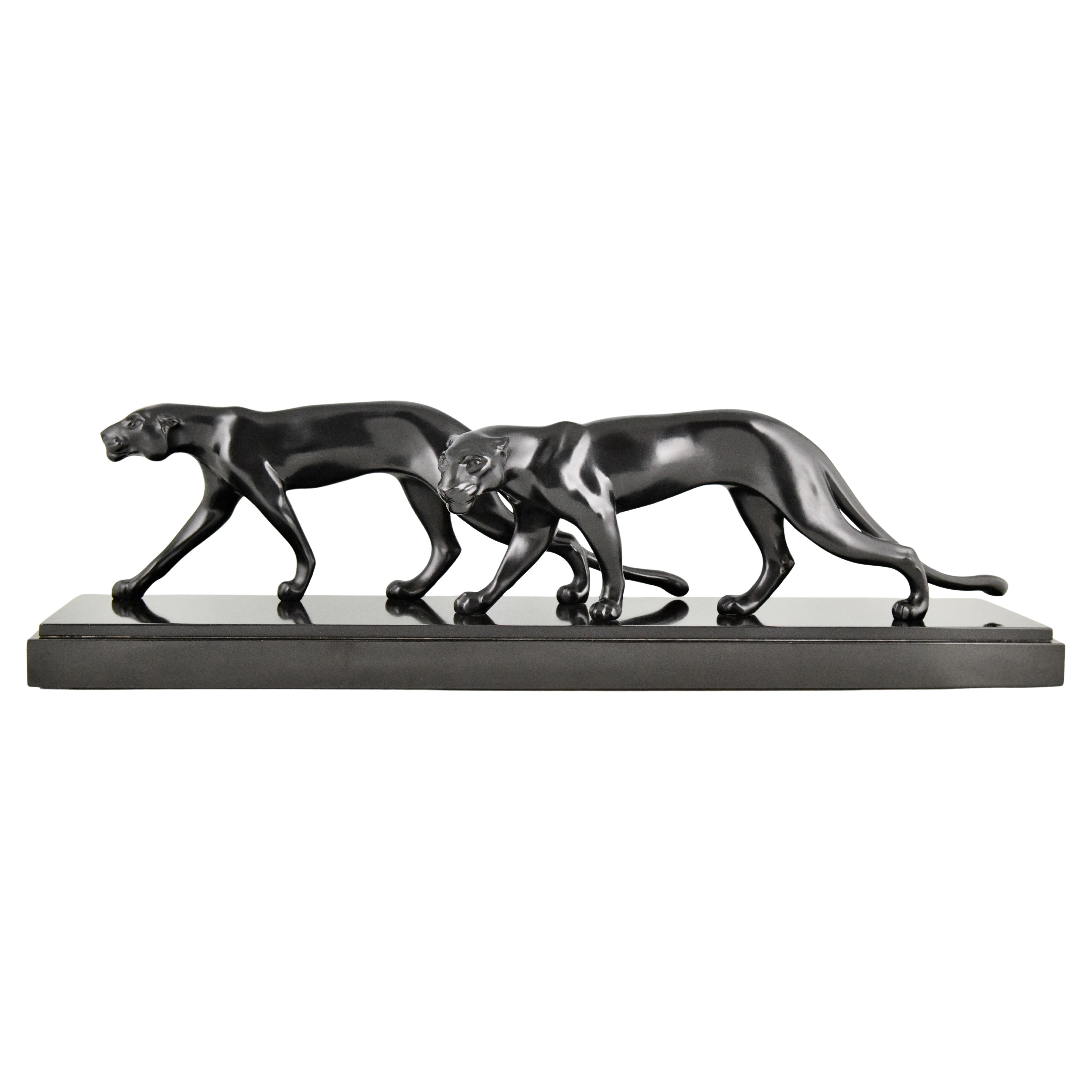 Art-Déco-Skulptur von zwei Panthern von M. Font, Frankreich 1930 im Angebot