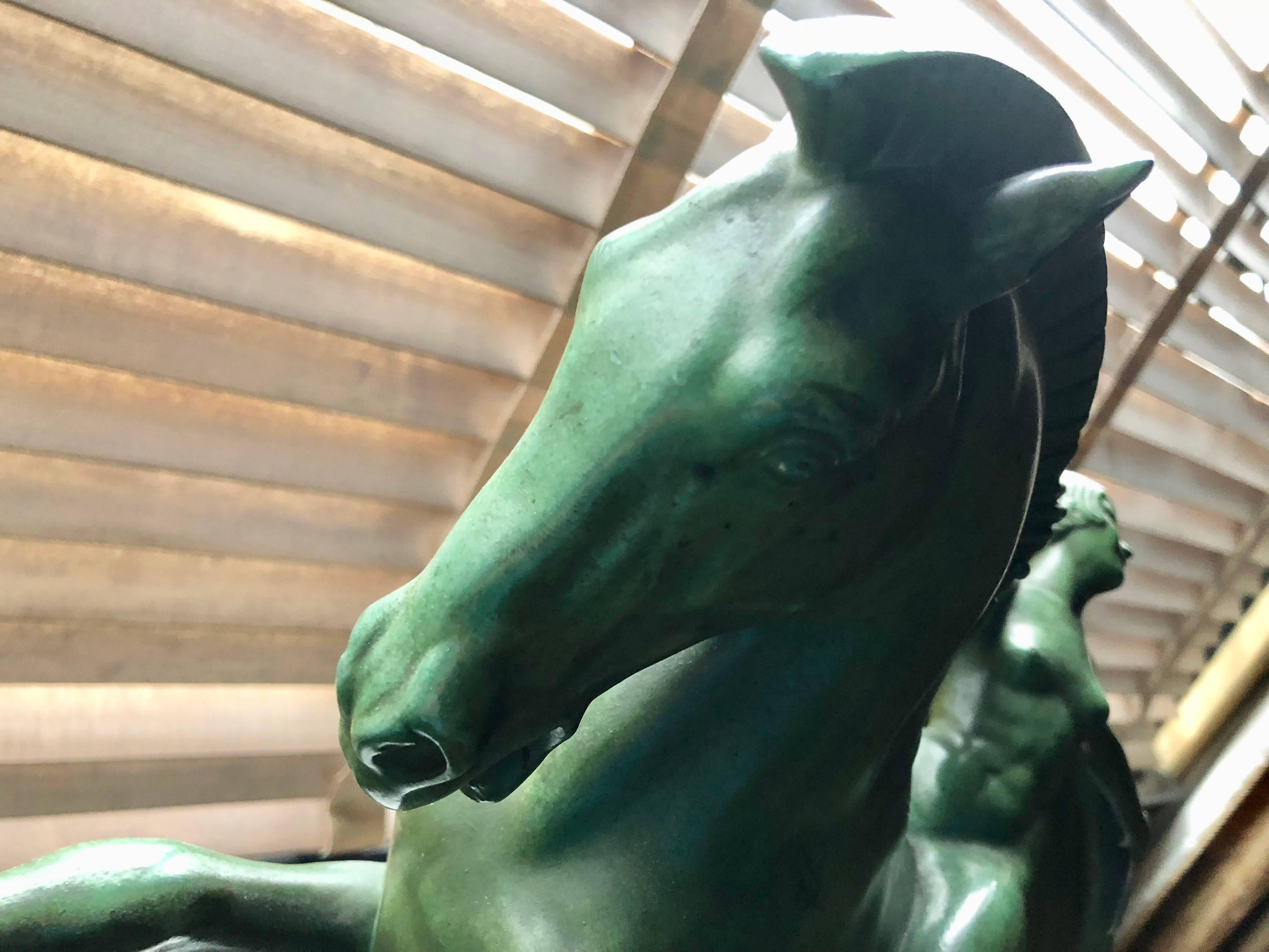 Sculpture Art Déco d'une femme sur un cheval par Charles de Le Verrier 3