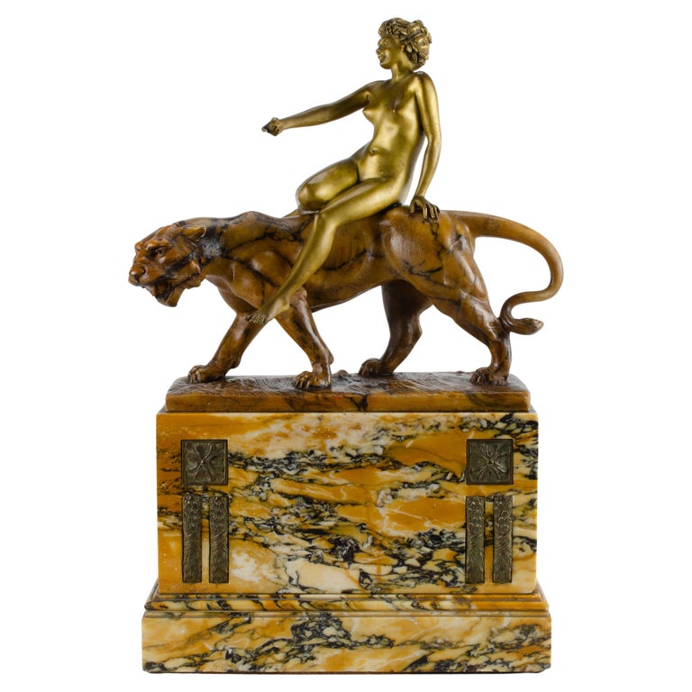 Marble and bronze art deco sculpture For Sale