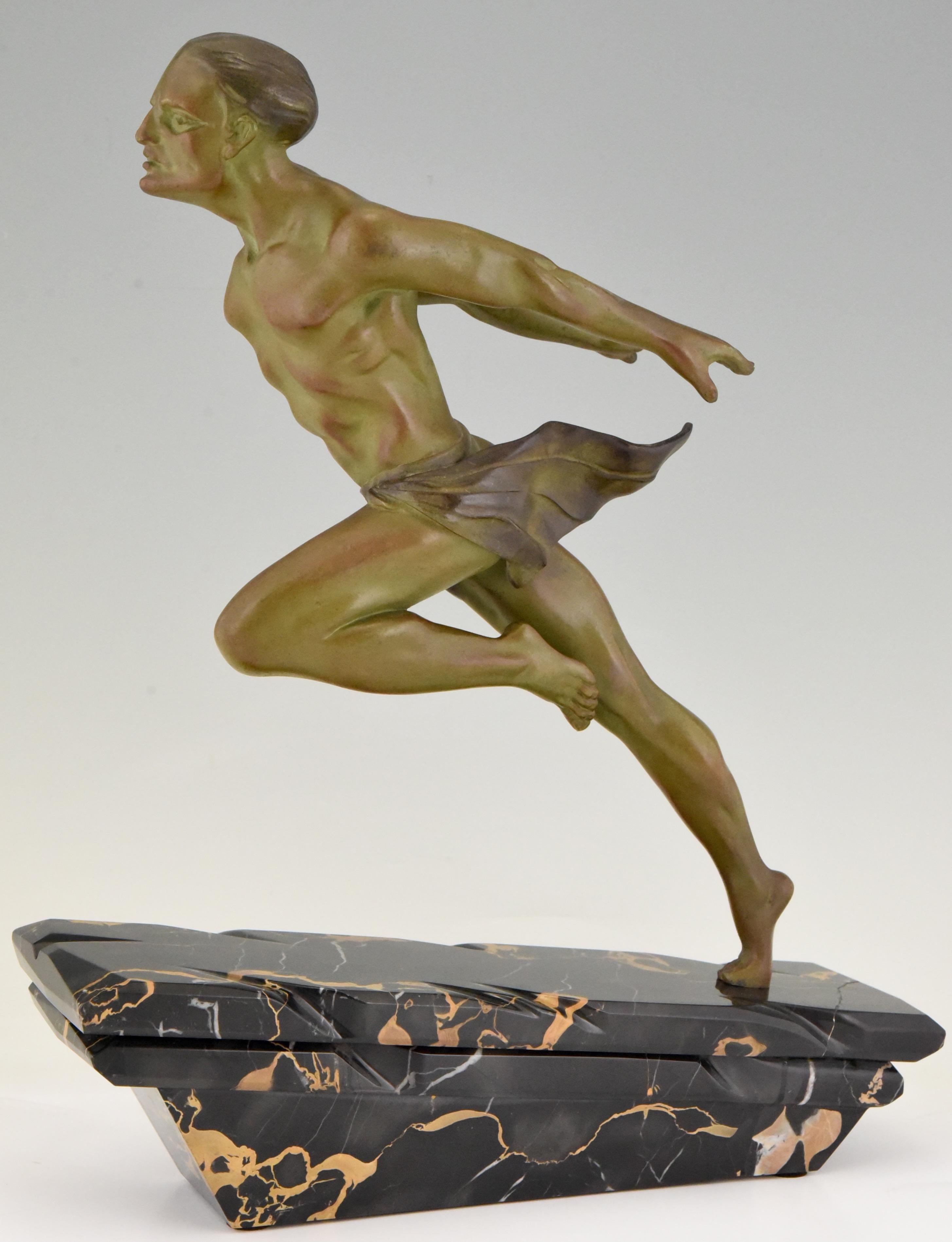 French Art Deco Sculpture Running Man or Athlète L. Valderi, France, 1930