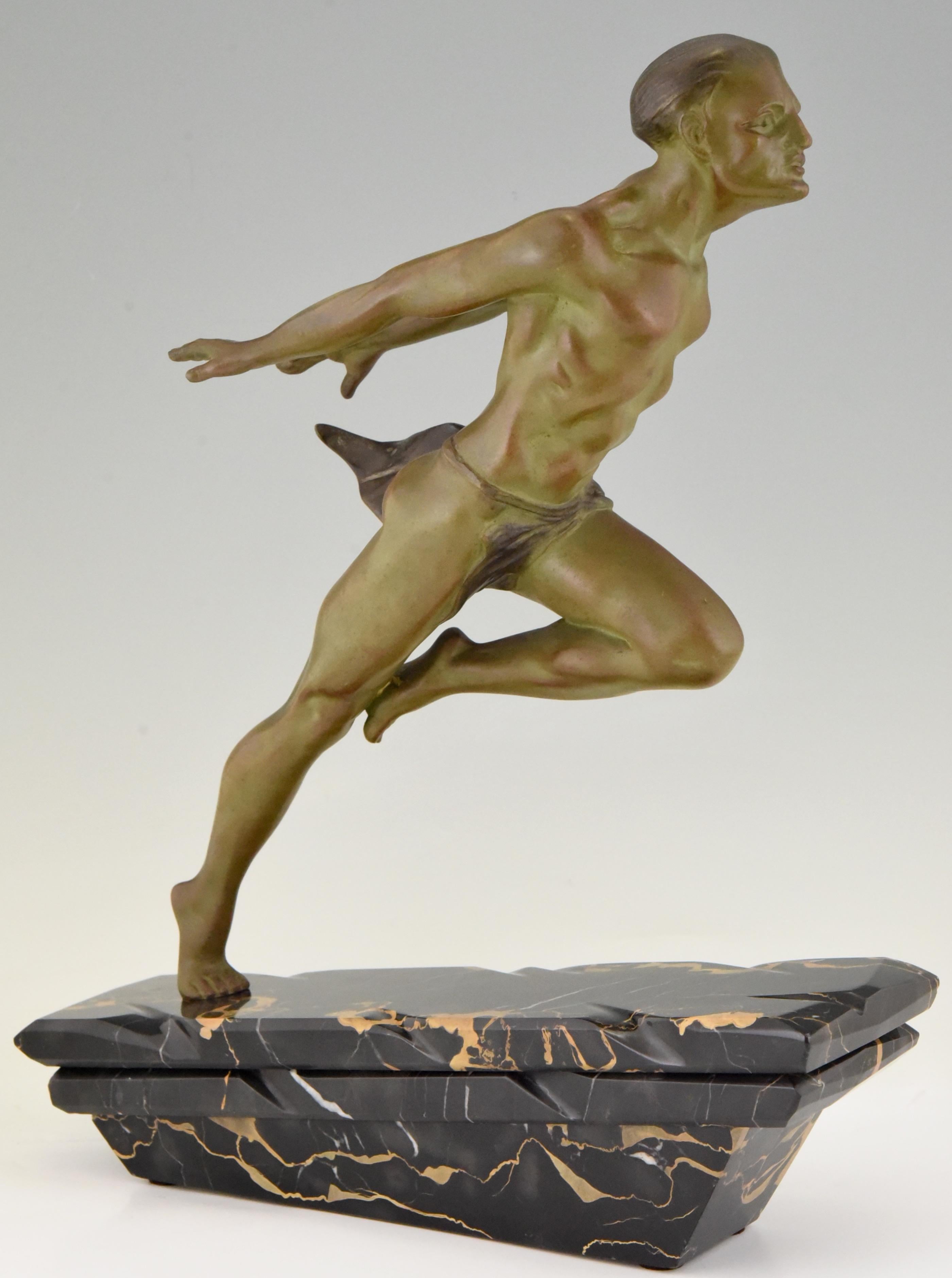 Mid-20th Century Art Deco Sculpture Running Man or Athlète L. Valderi, France, 1930