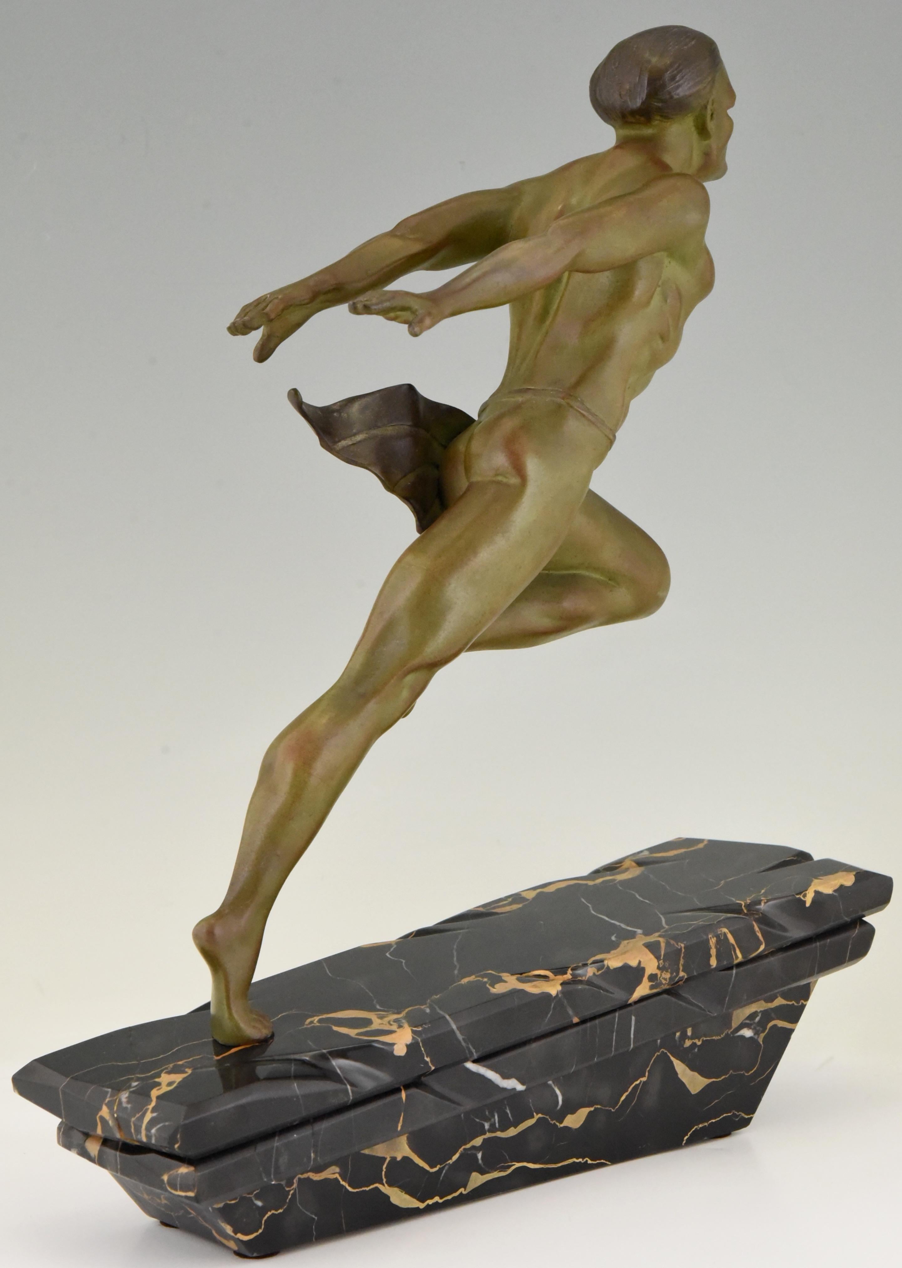 Art Deco Sculpture Running Man or Athlète L. Valderi, France, 1930 1