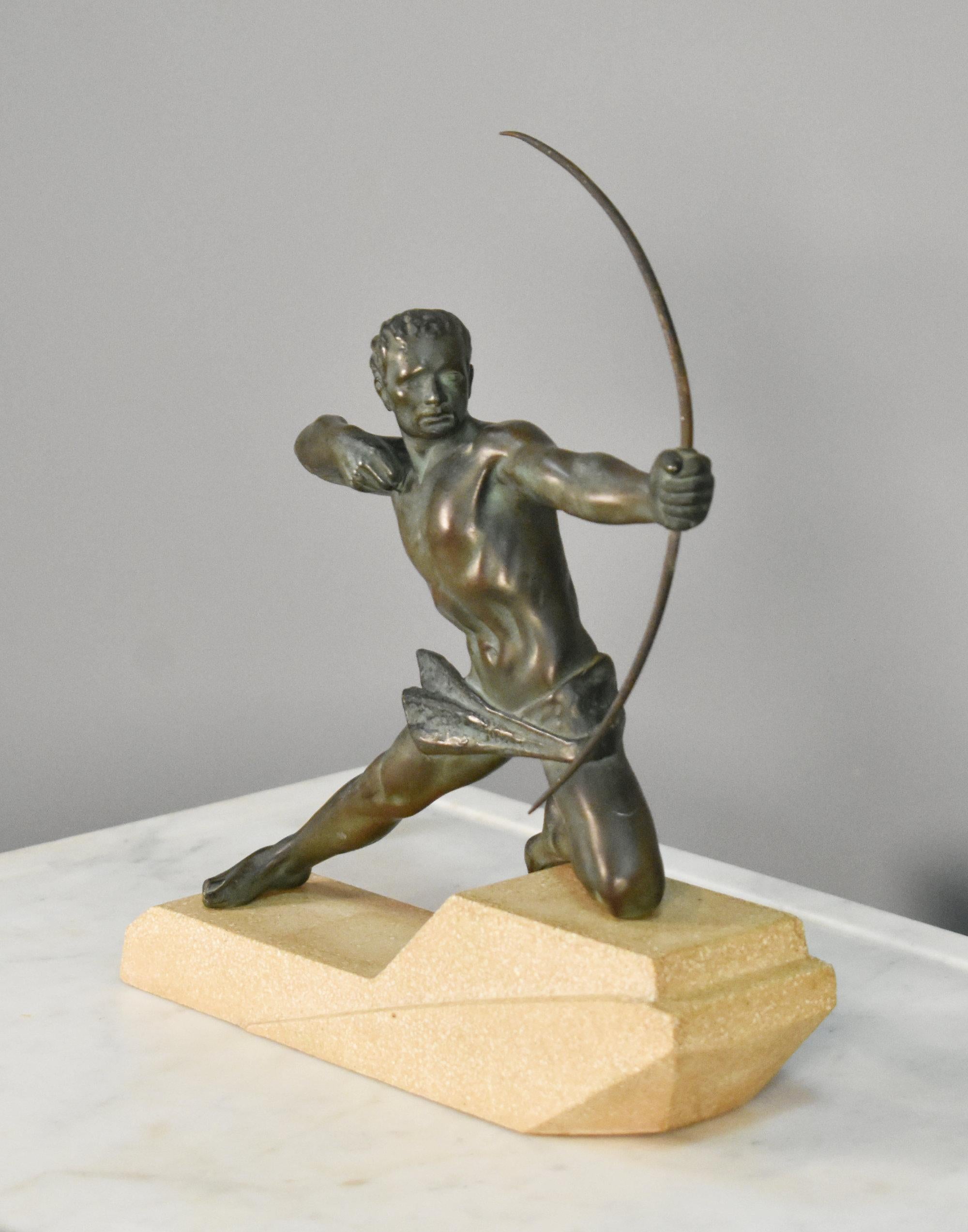 Francese Scultura Art Déco L'arciere Ercole di Max Le Verrier in vendita