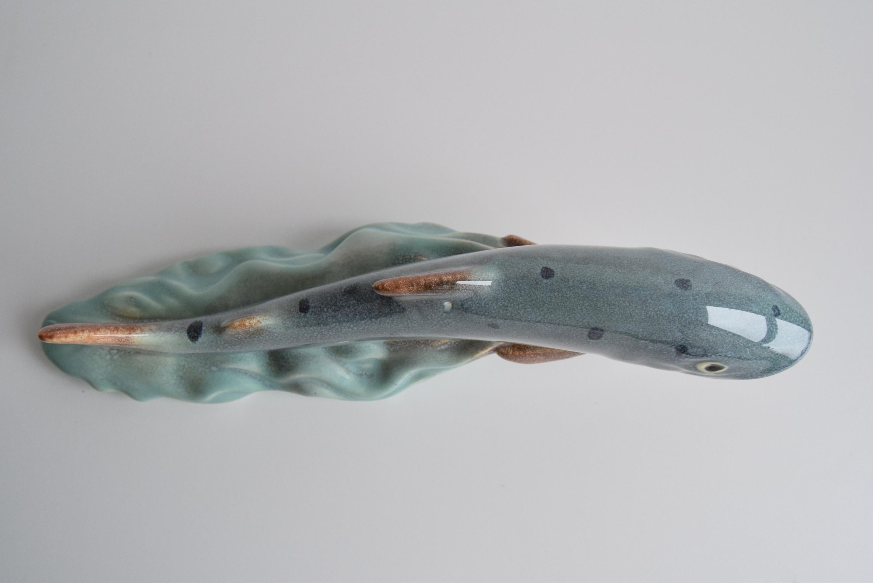 Escultura Art Decó Trucha de la fábrica Ditmar Urbach Znojmo, Checoslovaquia, década de 1940. en venta 6