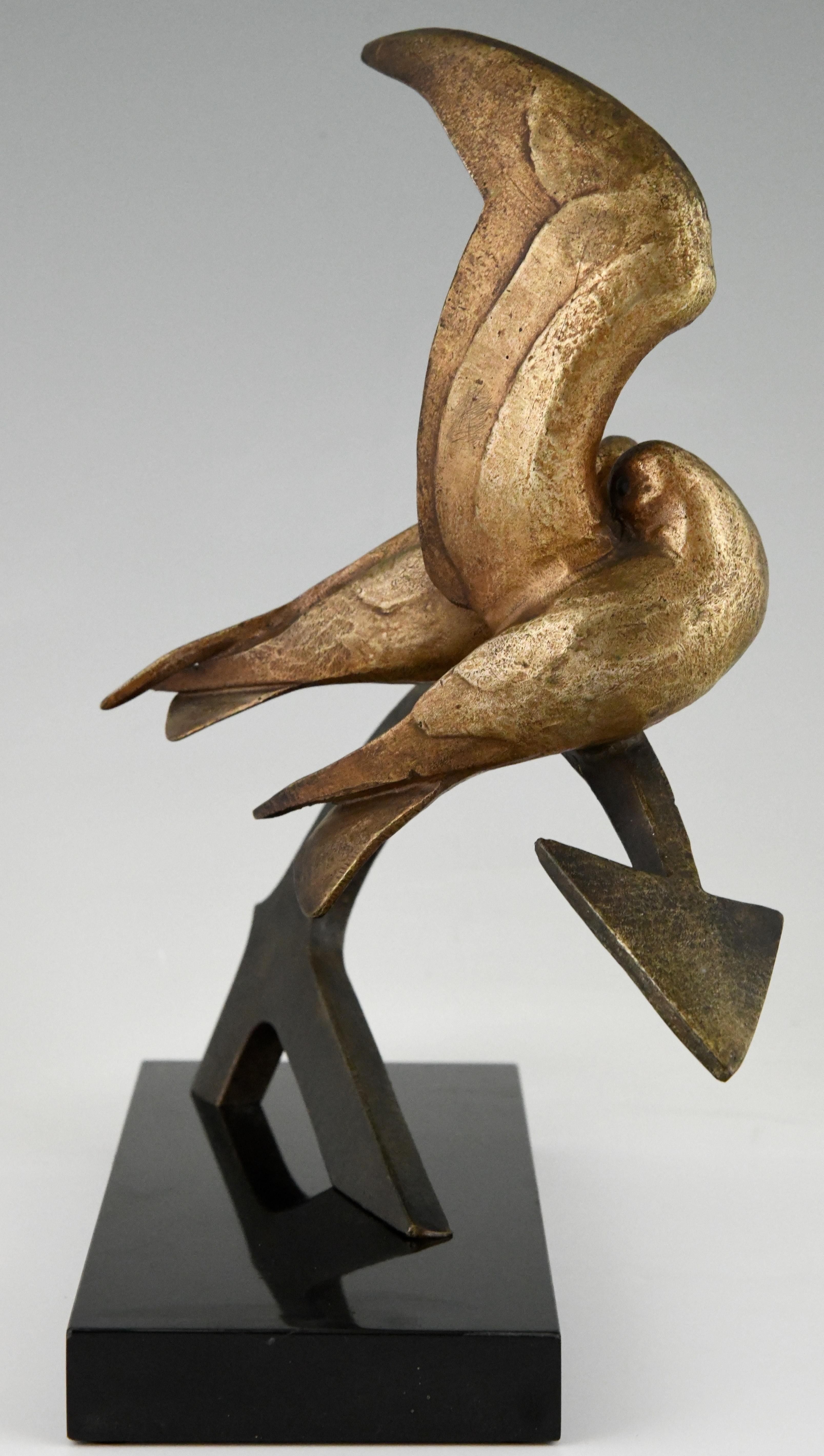 Art Deco Skulptur zwei Vögel auf einem Anker von André Vincent Becquerel, 1930 (Bronze) im Angebot