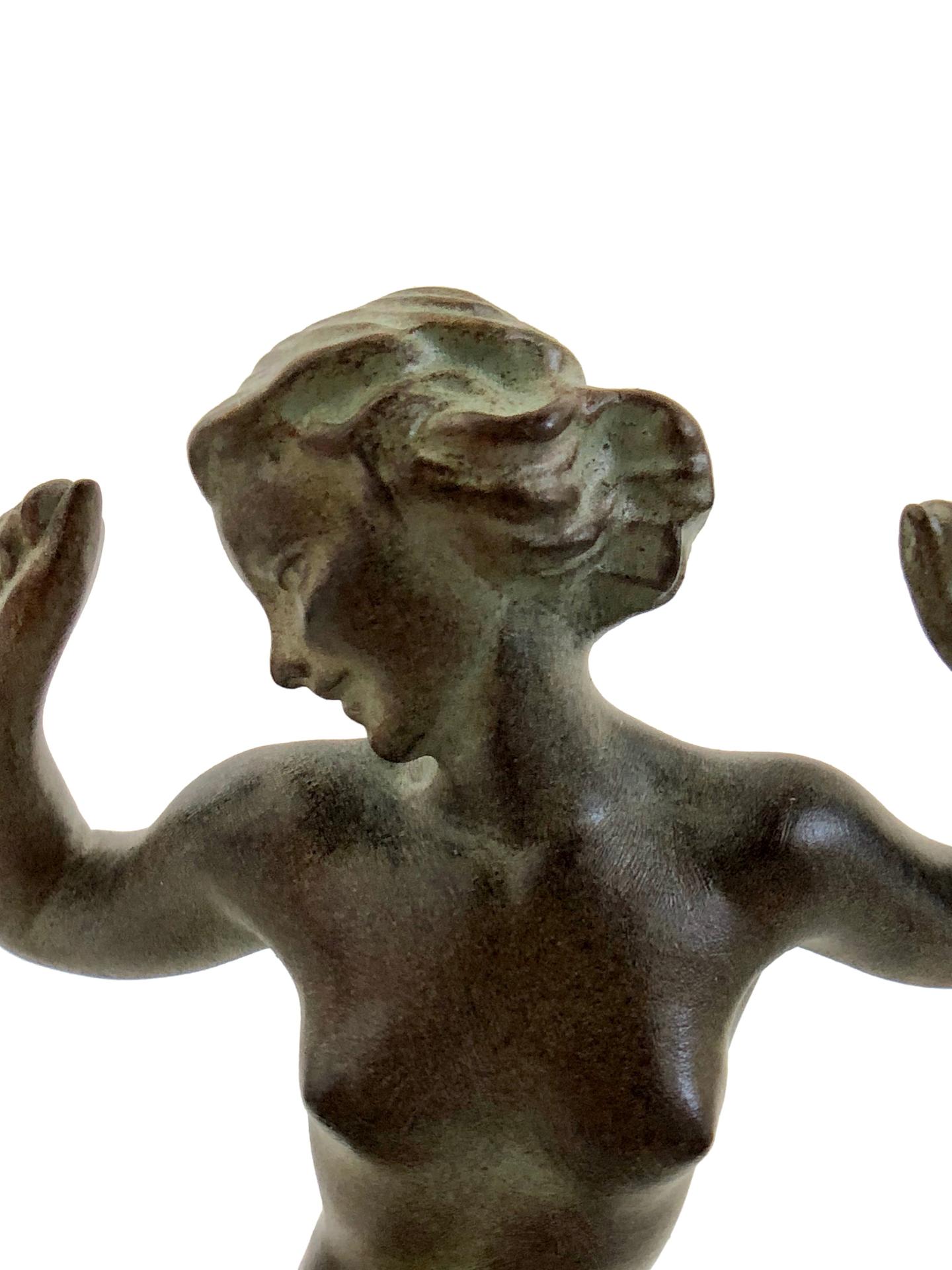 Zinc brut Sculpture Art Déco Vague de Raymonde Guerbe par l'Atelier Max Le Verrier