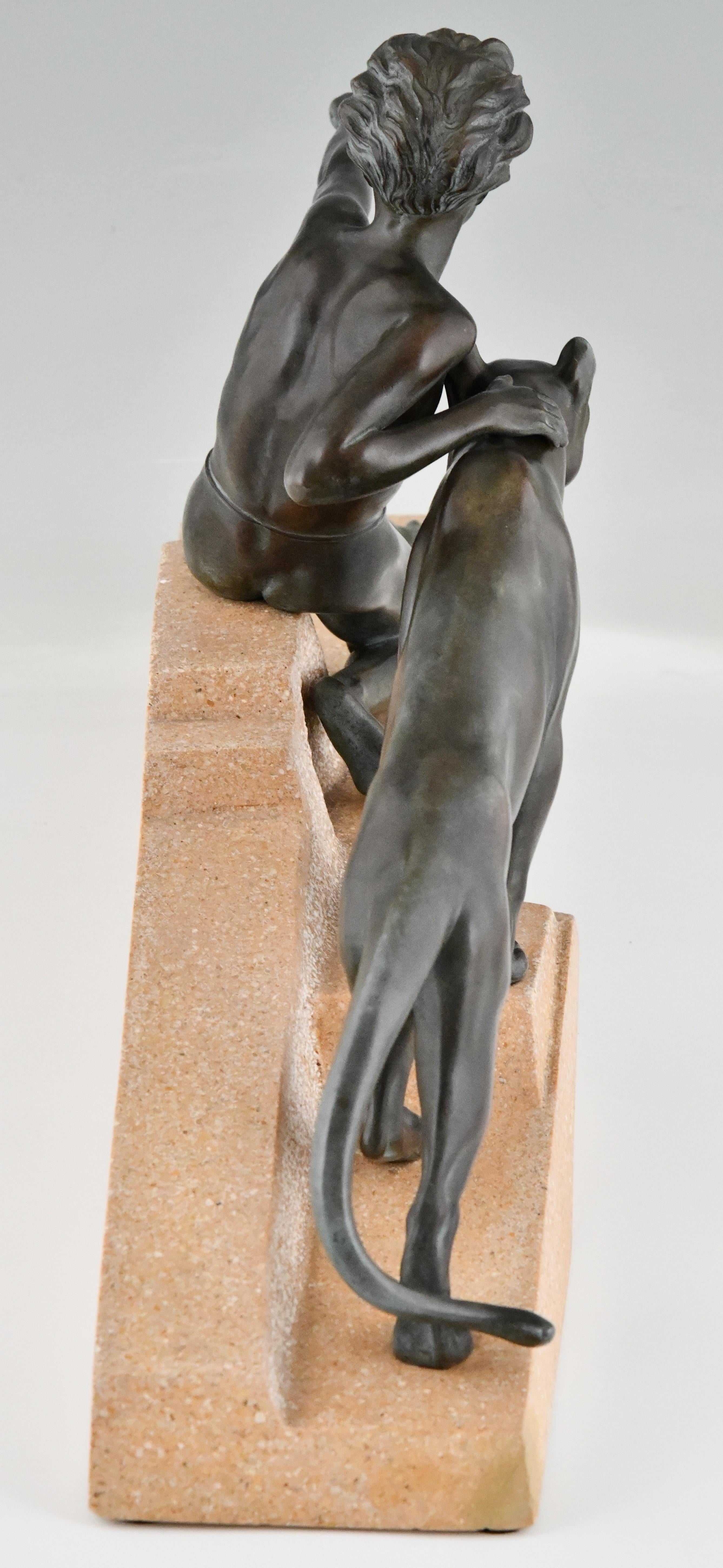Sculpture Art Déco Jeune homme avec panthère par Max Le Verrier France 1930 en vente 1