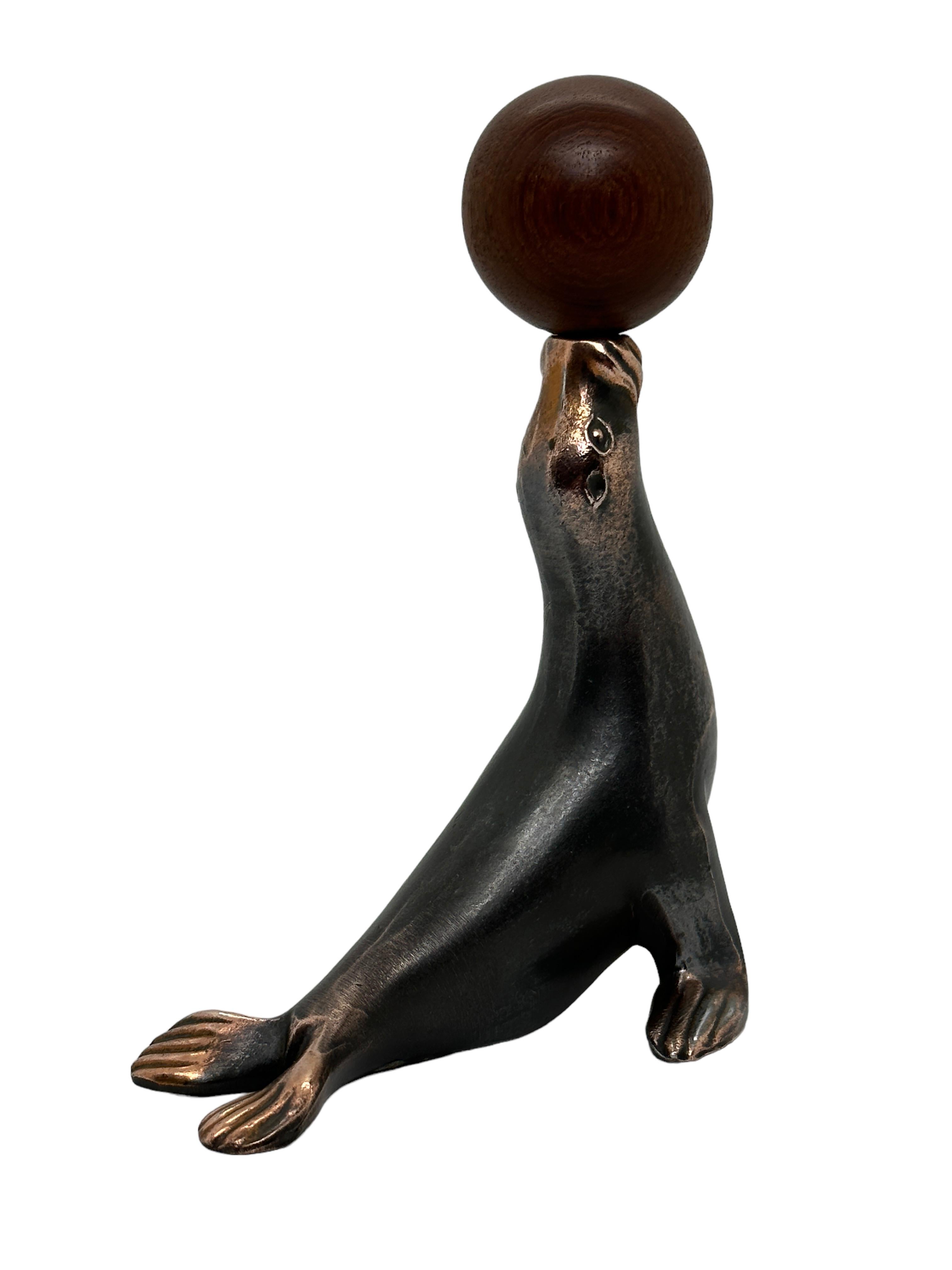 seal balancing ball