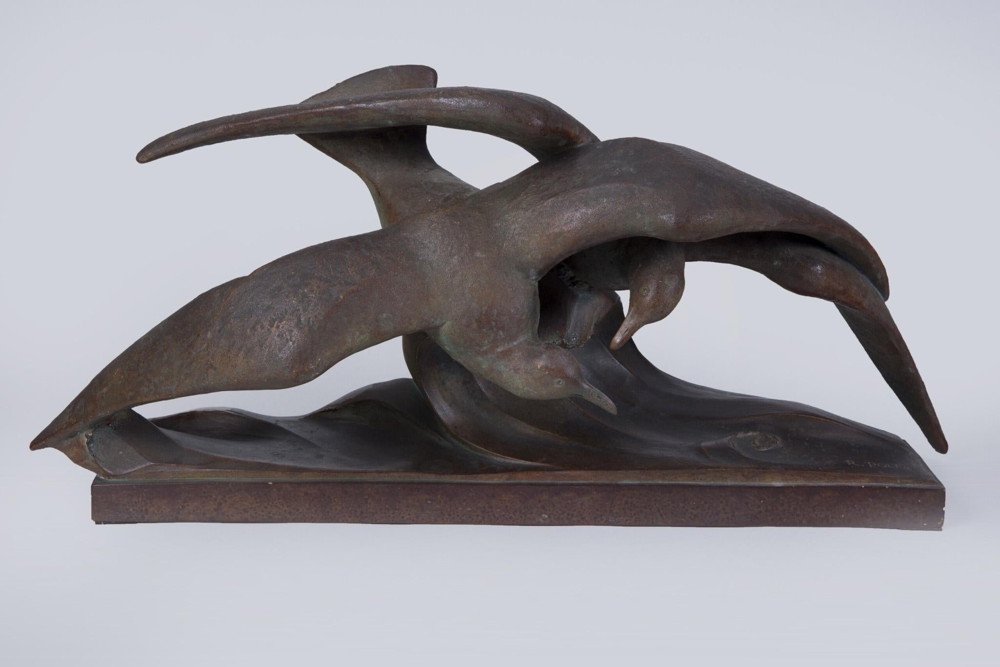 Pair of seagull statuette 
Material: Terracota
Source: France - Art Deco
Period: 1920-1929.





 