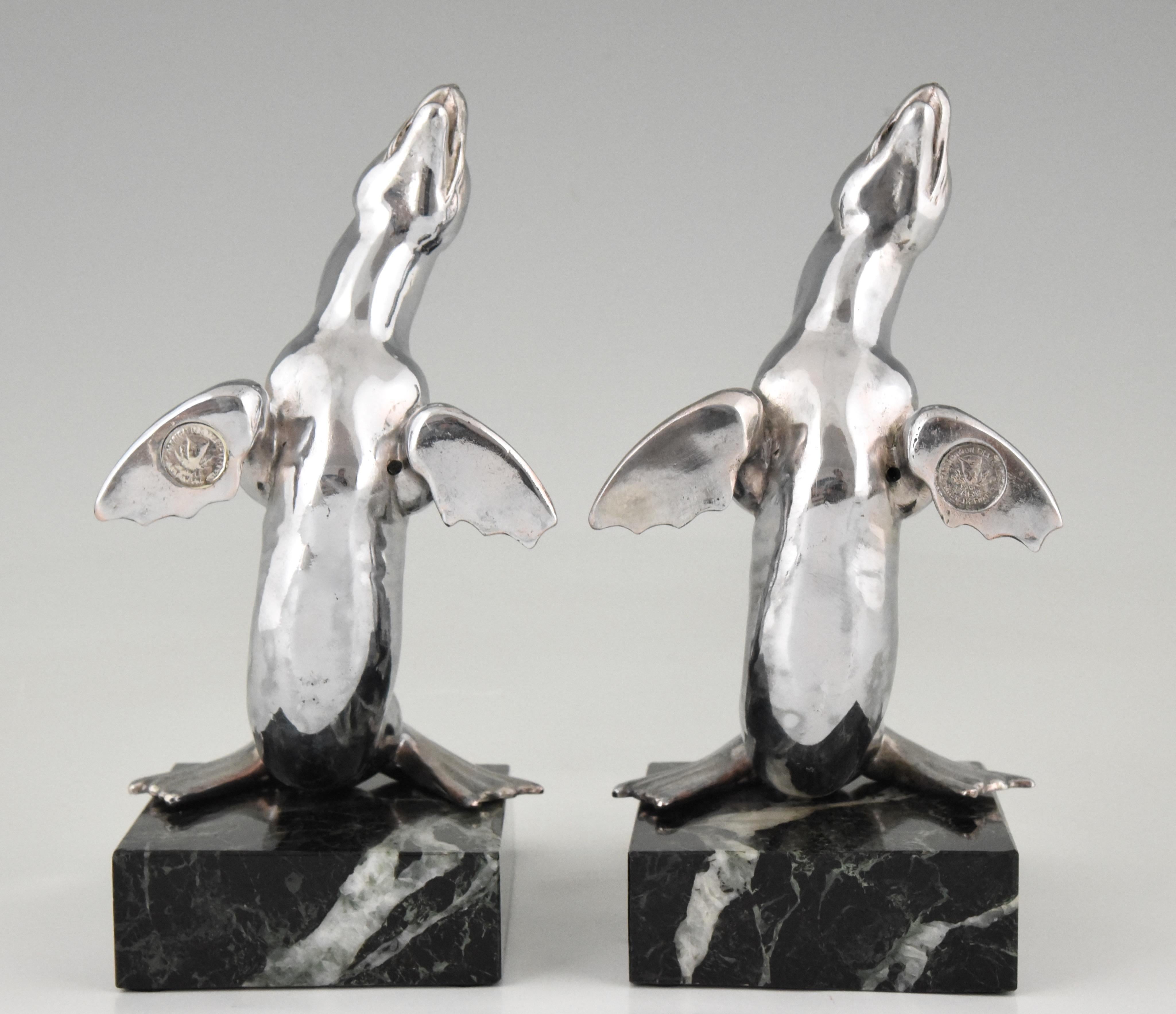 Art Deco Seal Bookends Louis Albert Carvin  France  1930 In Good Condition In Antwerp, BE