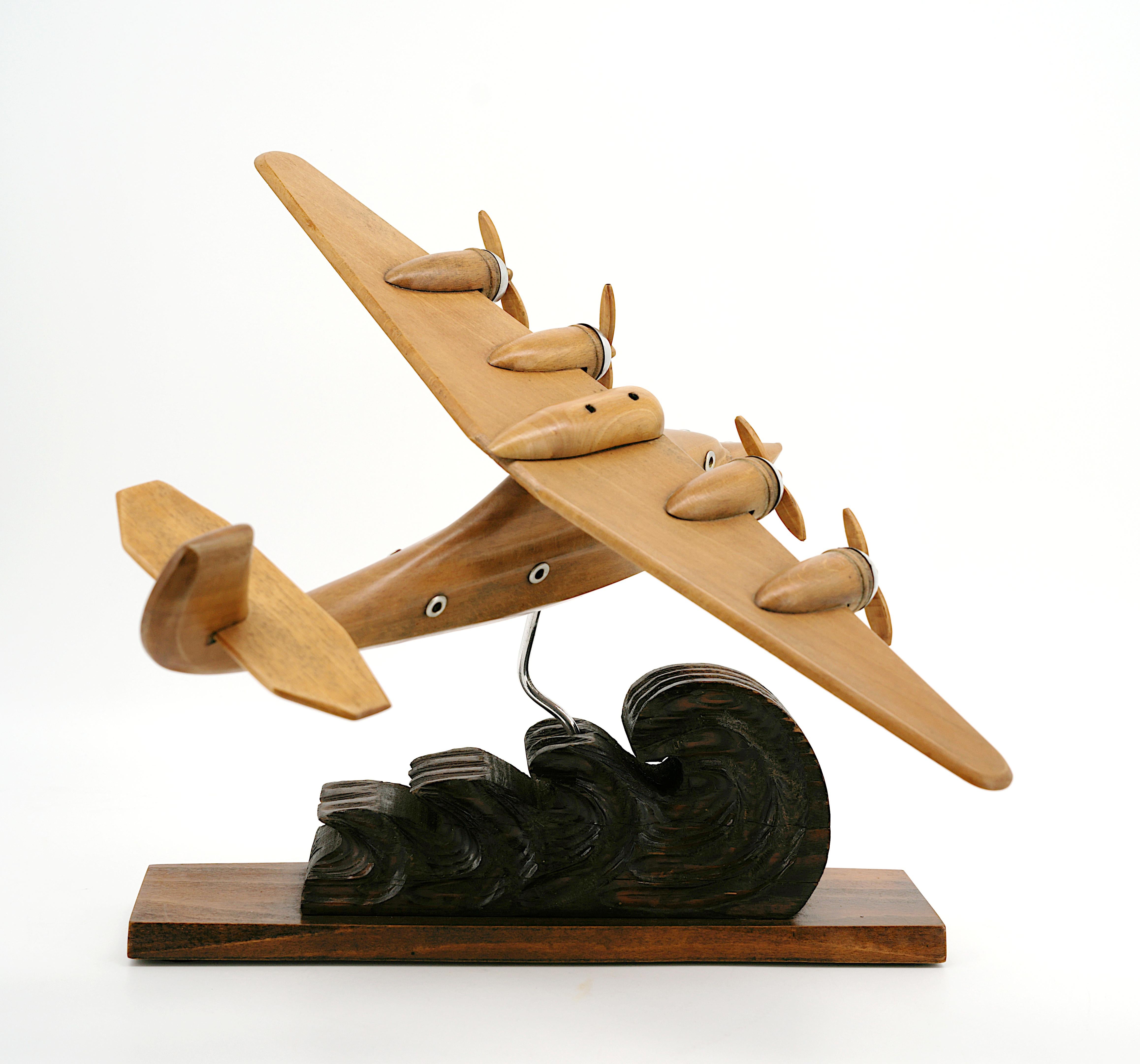 Art Deco Seaplane model by ART BOIS 1930s In Excellent Condition For Sale In Saint-Amans-des-Cots, FR