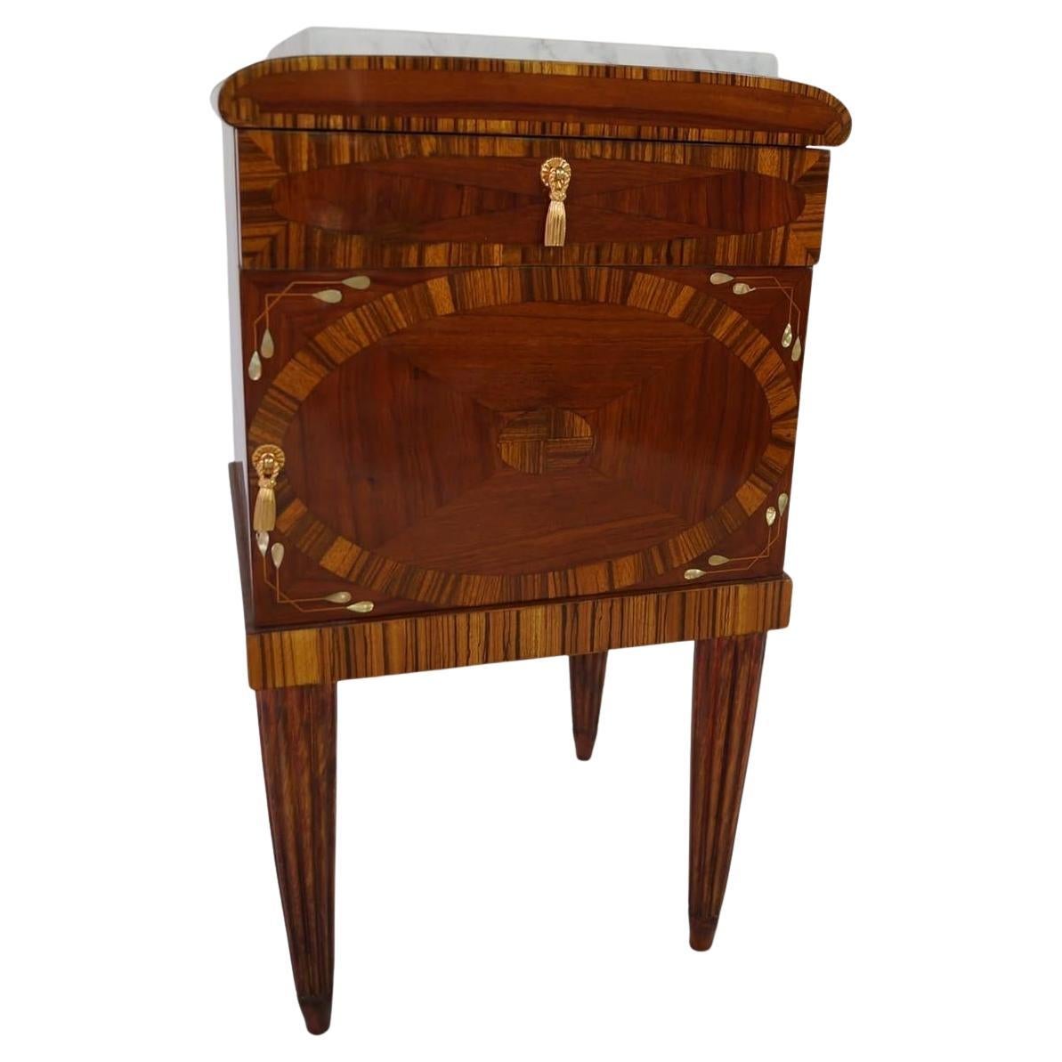 Comodini Art Deco secession in vendita