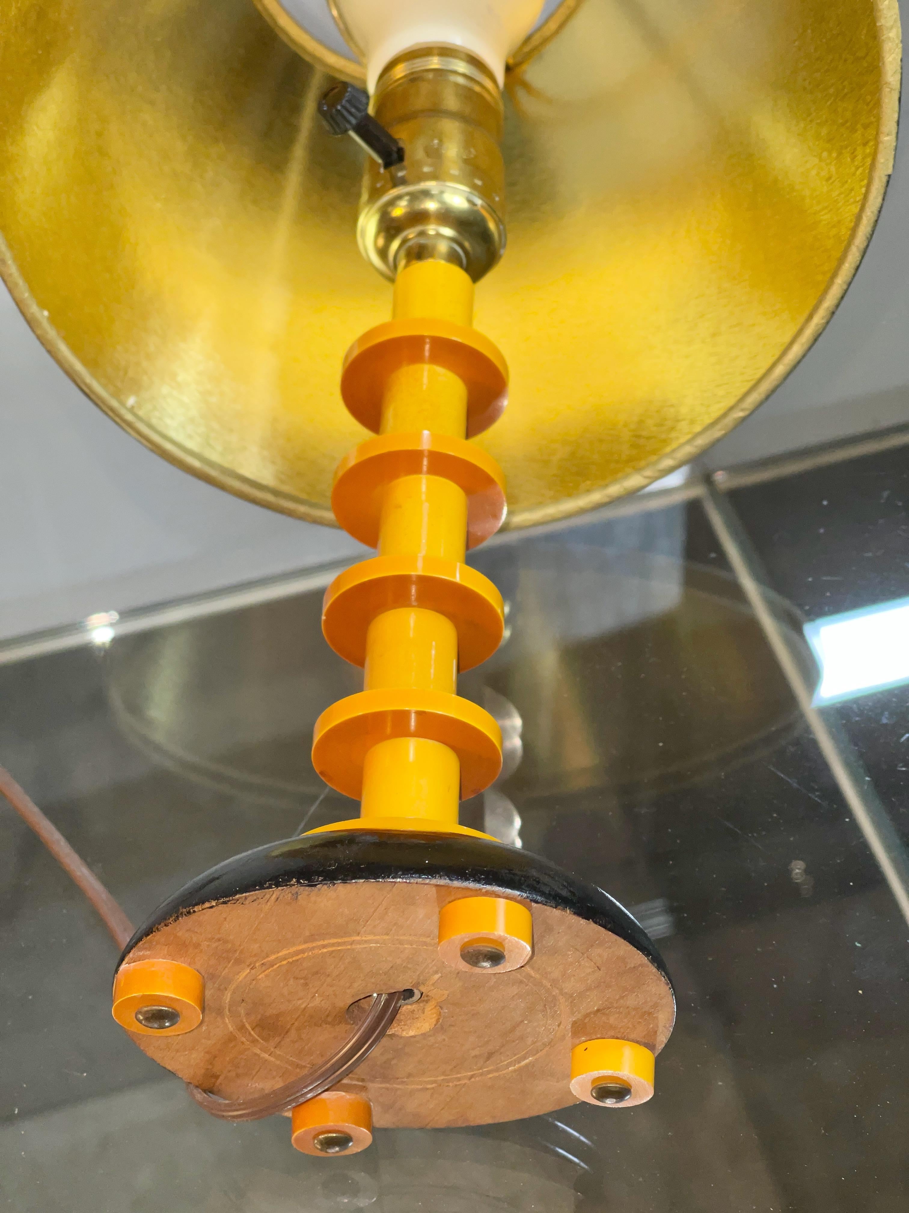 Art Deco Segmented Bakelite Table Lamp 2