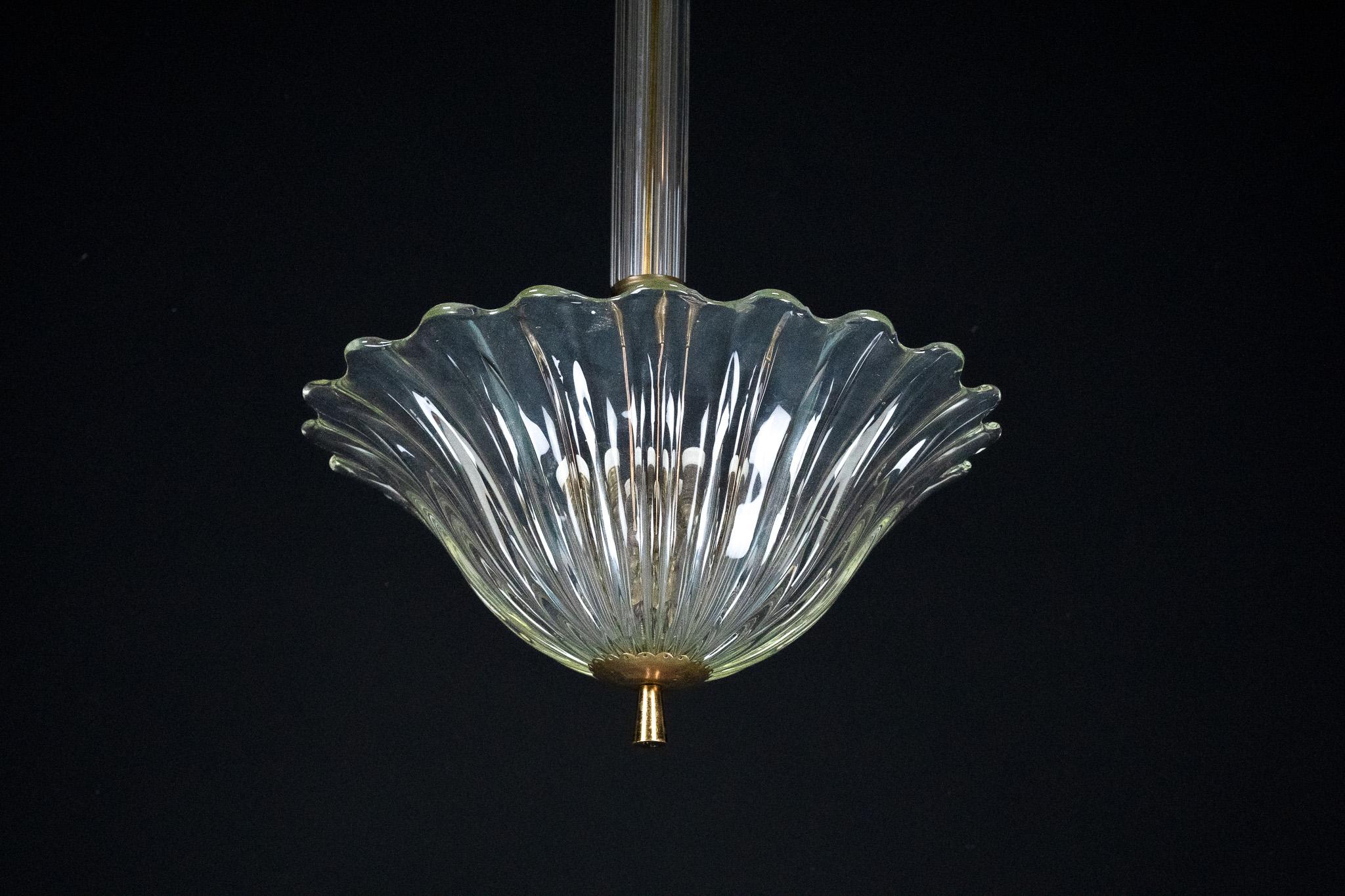 Italian Art Deco Seguso pendant lamp in Clear Murano glass. Italy 1940s For Sale